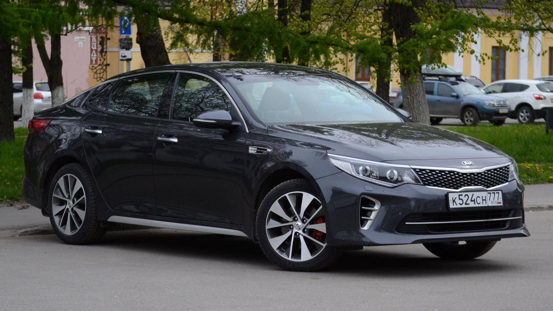 Седан Kia Optima четвёртого поколения (JF)