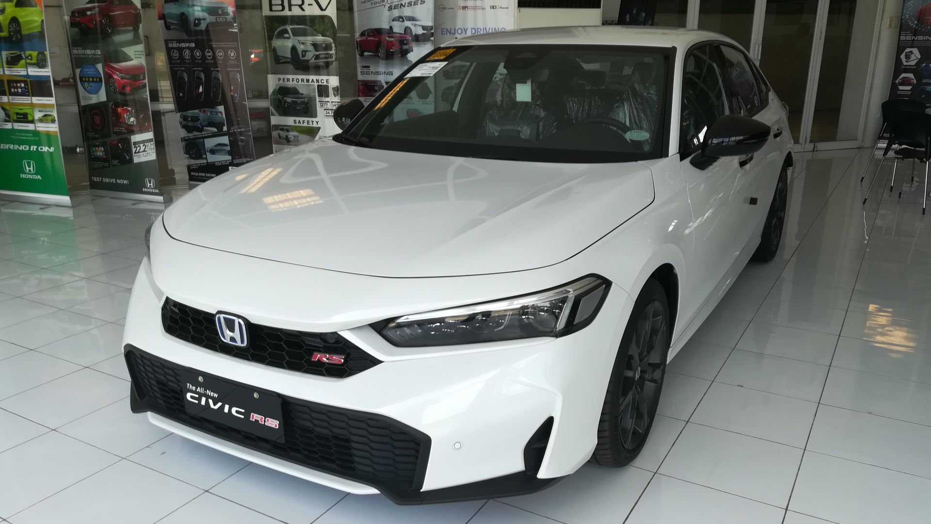 Honda Civic 2.0 RS HEV Hybrid was displayed at Honda Cars Nueva Ecija, Inc. Photo location: Km. 104 Maharlika Highway, Barangay Luna, Santa Rosa City, Nueva Ecija 🇵🇭