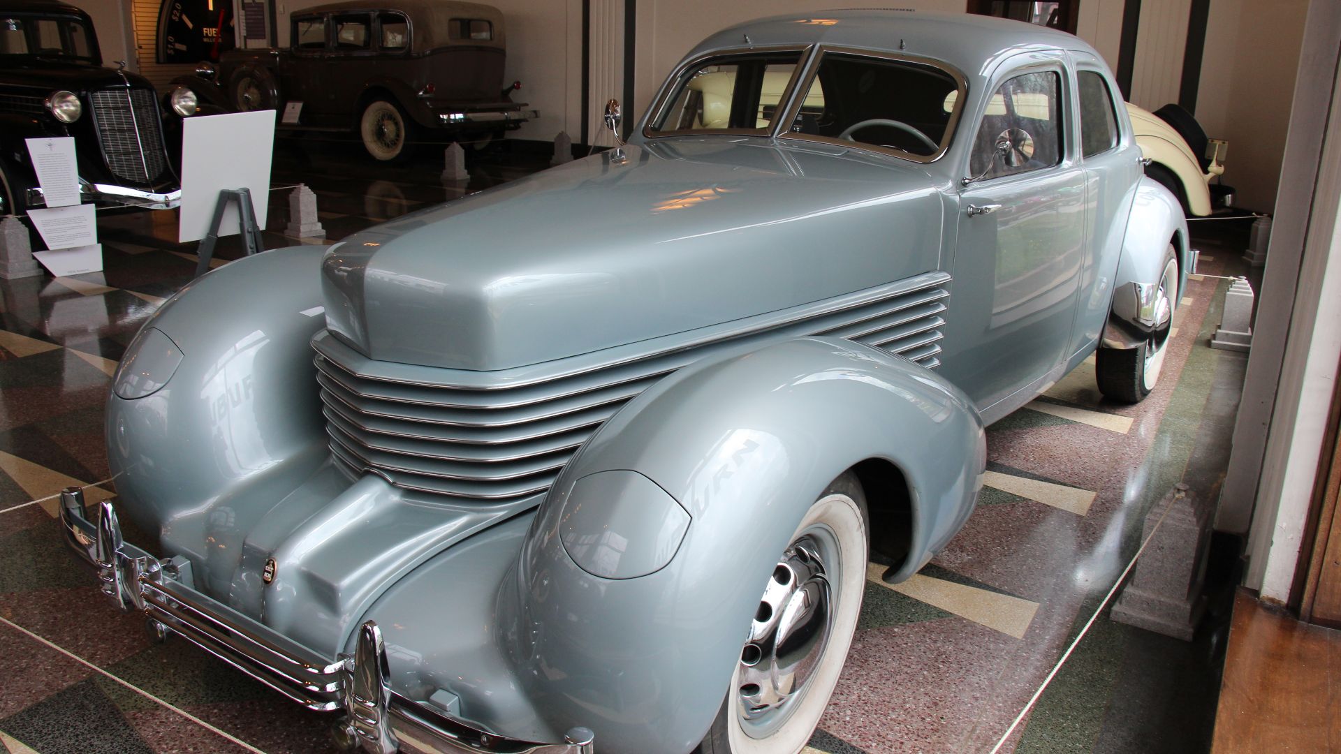 Cord was manufactured by the Auburn Automobile Company from 1929 through 1932 and again in 1936 and 1937. Cord was noted for its innovative technology and streamlined designs.
The 1st model, the 29-32 L-29, was the first American front-wheel drive car to 