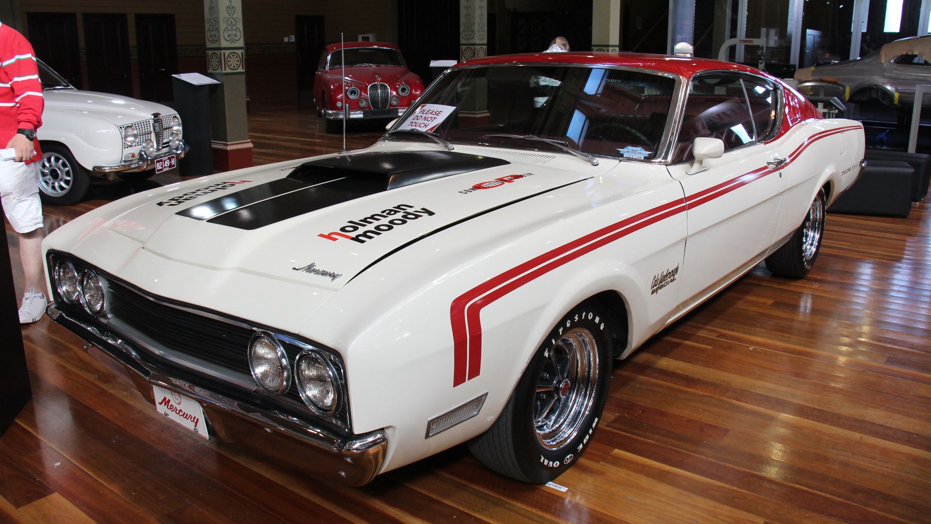 Edsel Ford introduced the Mercury in 1939 as a model to fill the gap between the basic Ford, and the luxury Lincoln.
The 1968-69 fourth generation Comet got new more rounded sheetmetal, it shared their chassis and many parts with Ford's mid-sized Fairlane