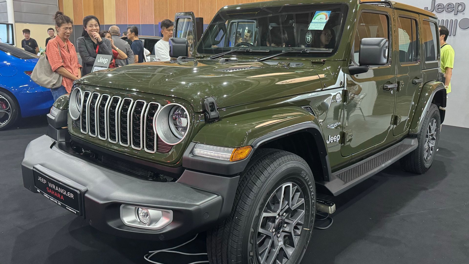 A Jeep Wrangler Sahara showcar at The Car Expo at the Singapore Expo on 2024/4/14.