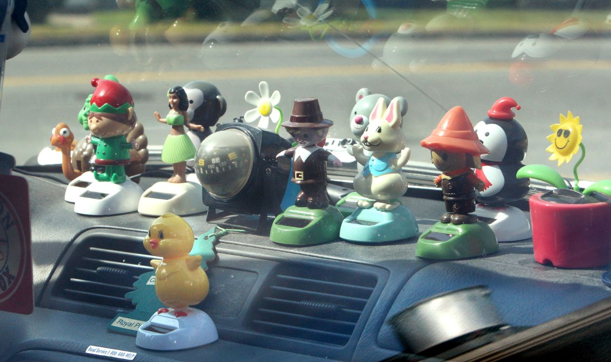 Car Dashboard Bobbleheads 453817422