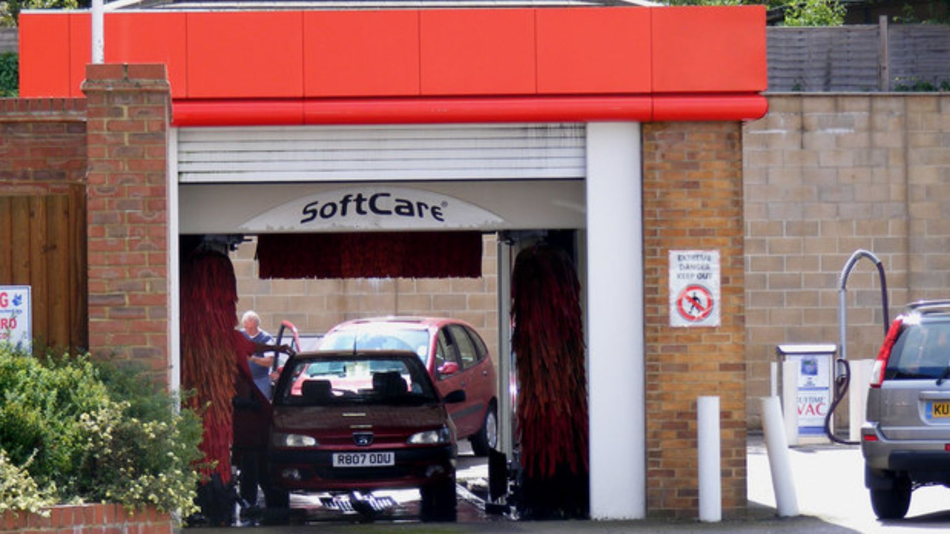 Car wash on Berkhamsted High Street A busy Saturday afternoon at the car wash on Berkhamsted High Street