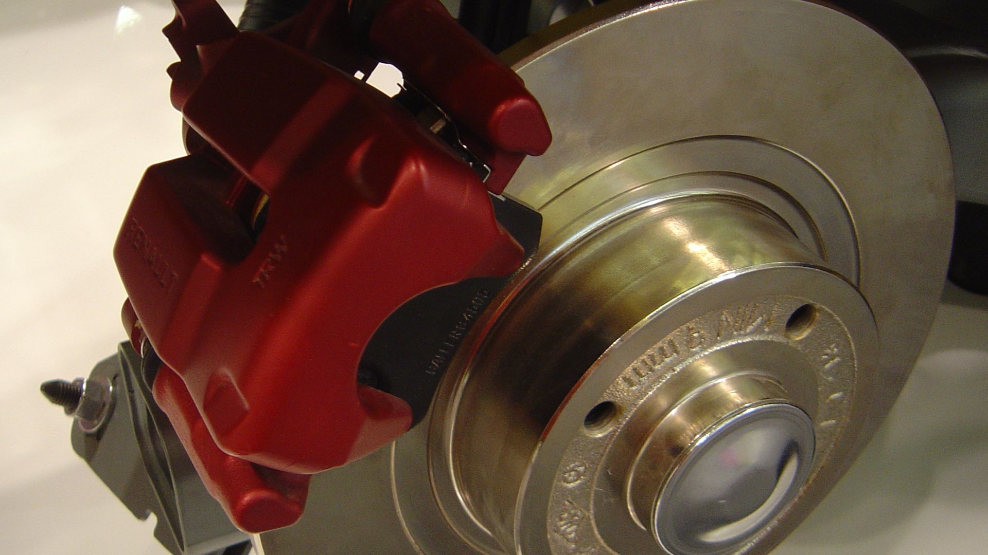 File:Disk brake dsc03682.jpg