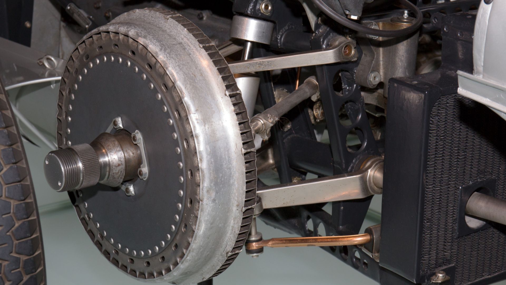 Mercedes-Benz W196R (exploded view), front 'outboard' drum brake