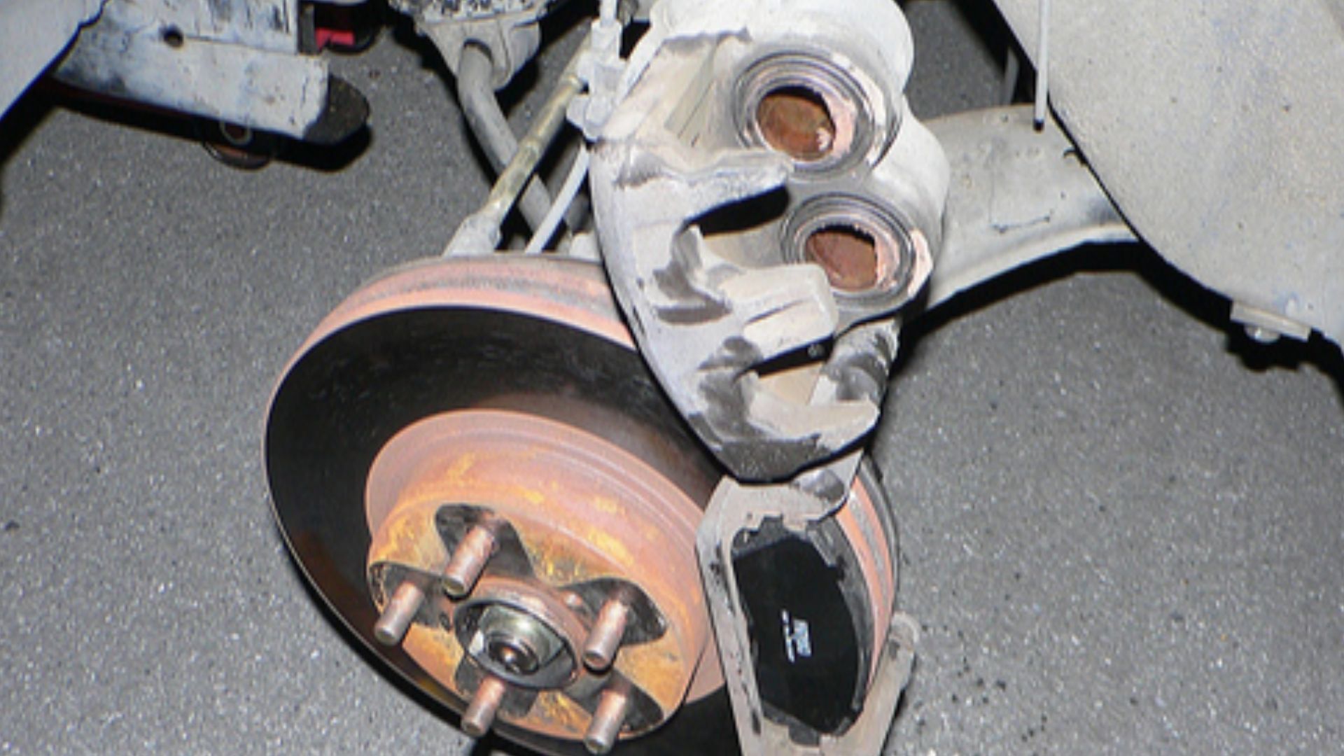 Twin-pot disc brake calliper(Twin-pot front disc brake calliper from a JDM 1996 Subaru Legacy GT)