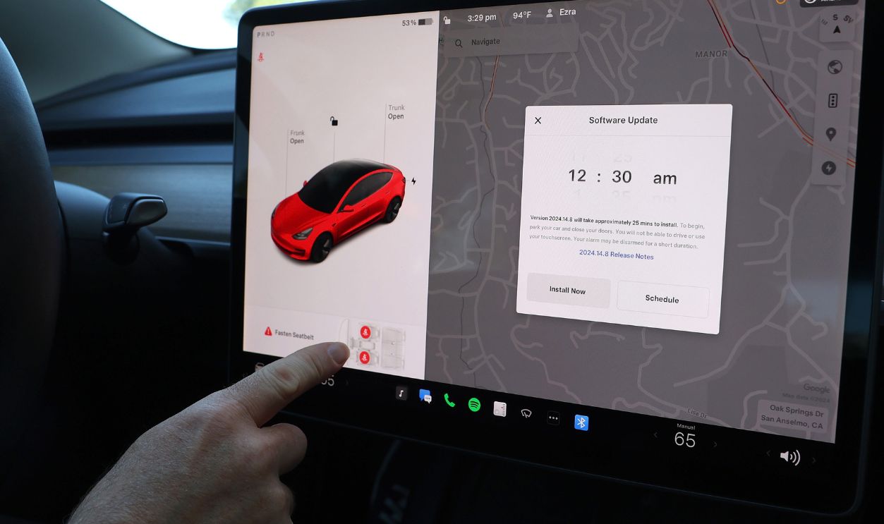 Tesla software update 2155506391
