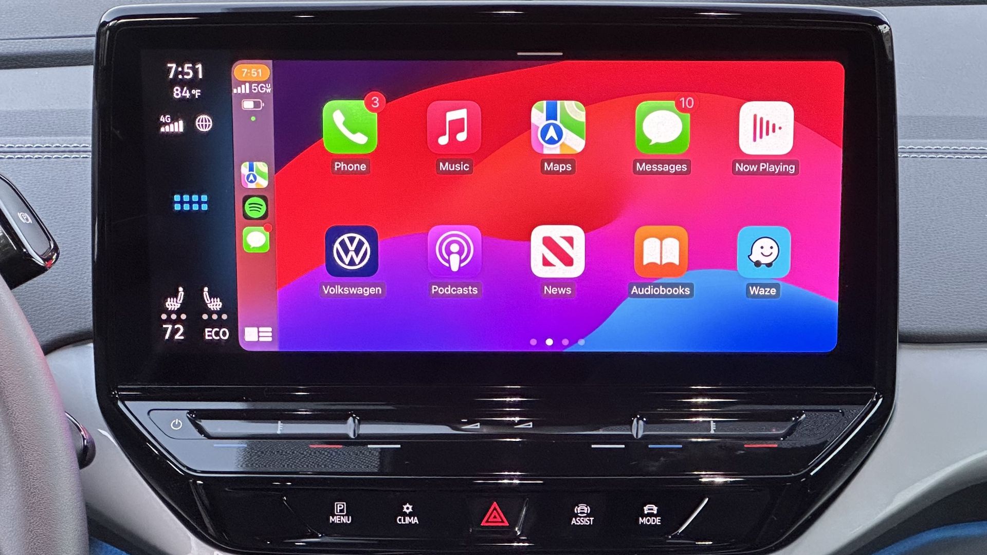 A photo of wireless Apple CarPlay running on a VW ID.4