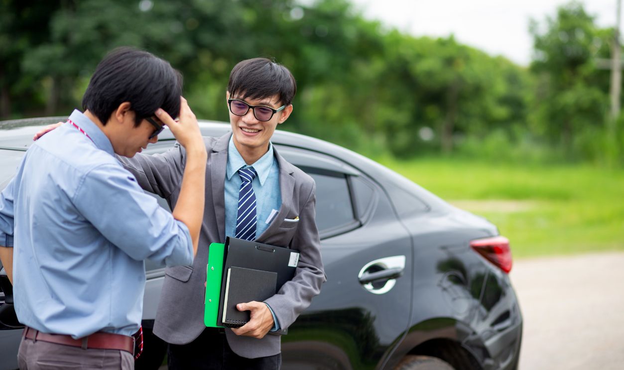 Insurance agent will help the customer when the car is damaged or has an accident.