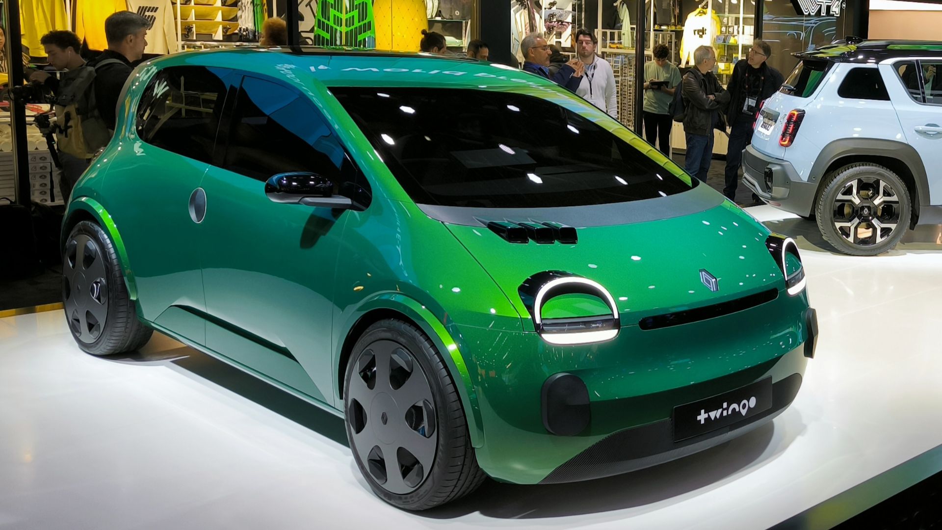 Renault Twingo Electric et Renault 4 E-Tech Electric au Mondial de l'Auto 2024
