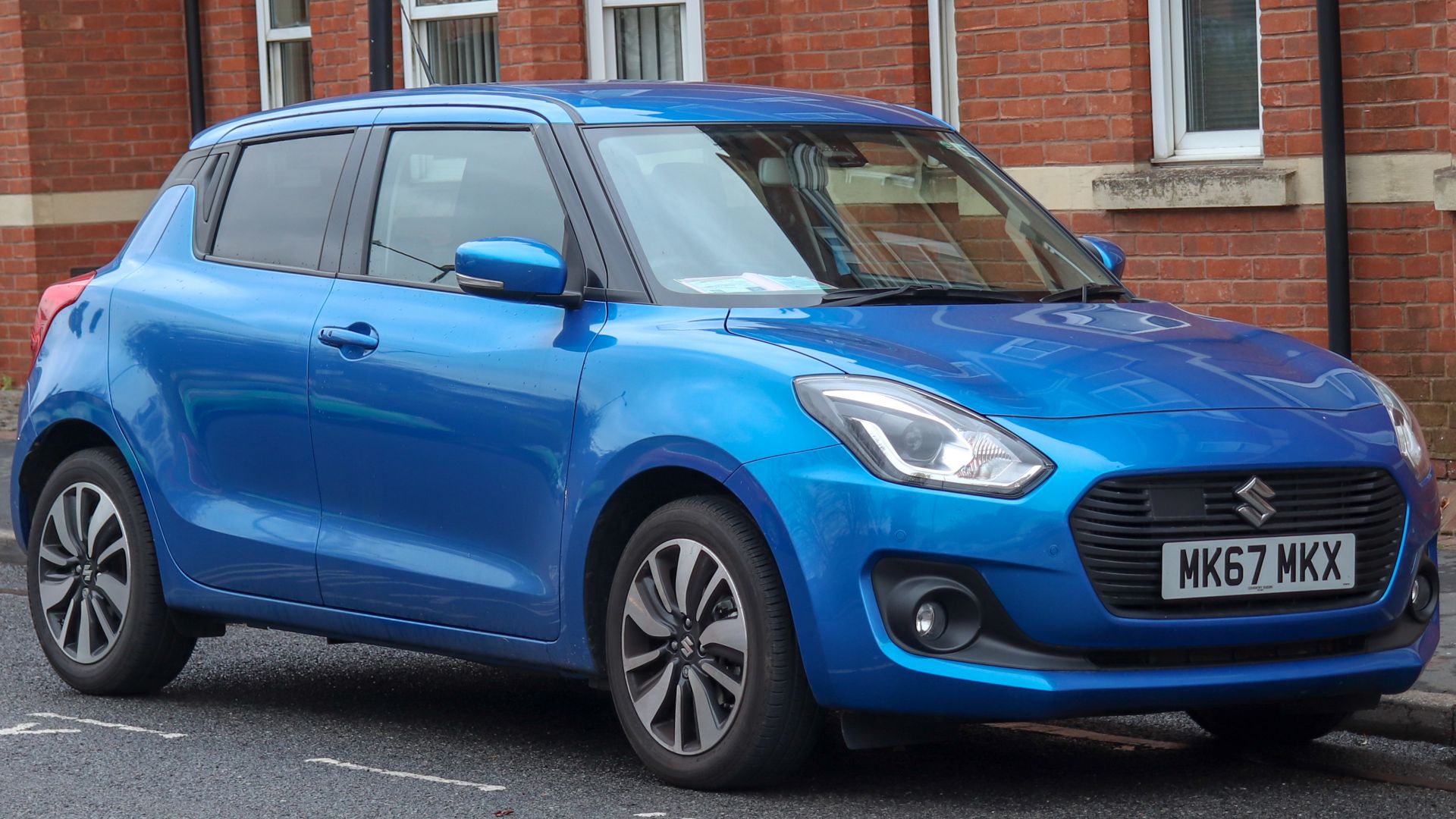 2018 Suzuki Swift SZ5 Boosterjet SHVS 1.0 Front Taken in Leamington Spa