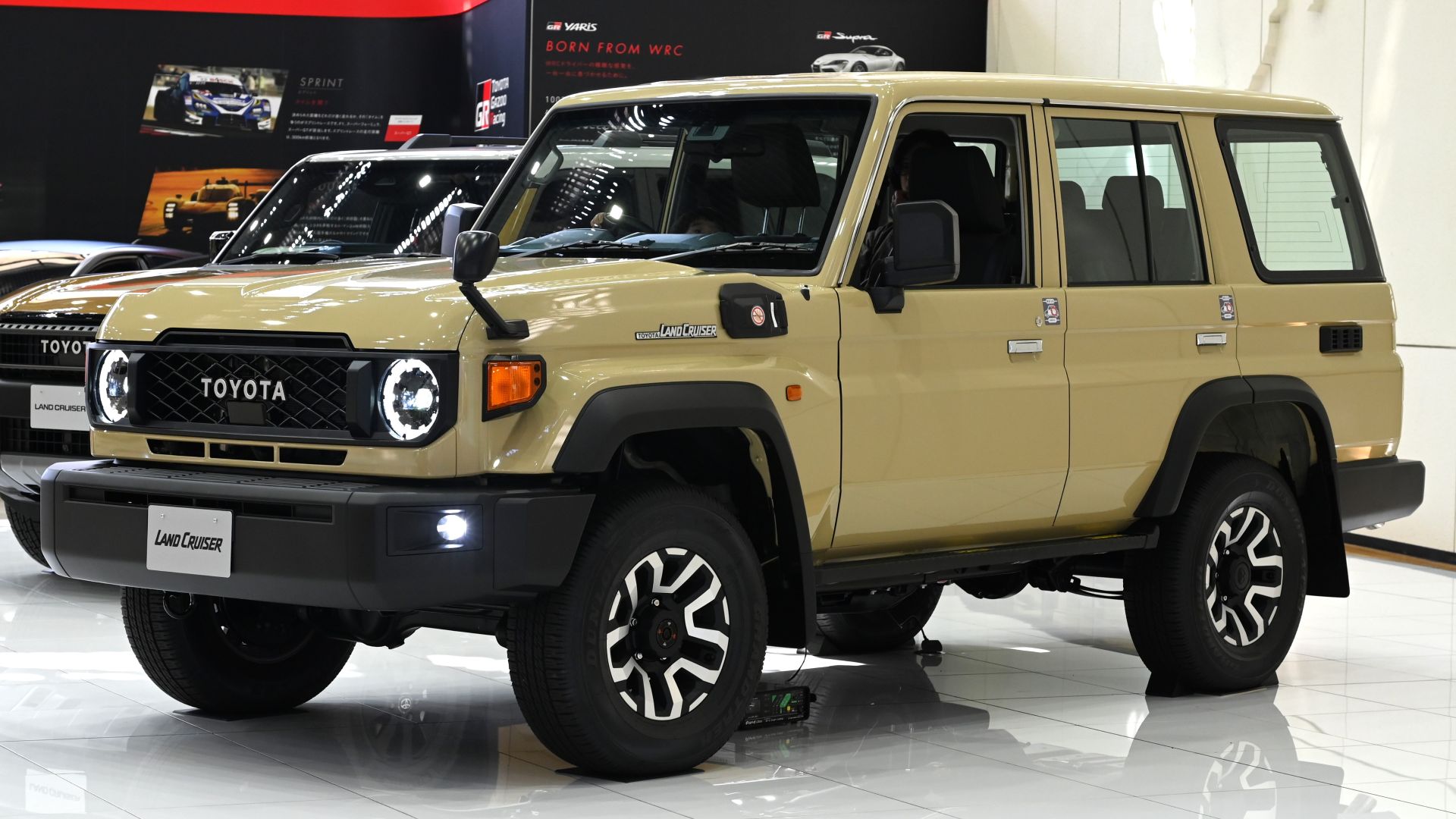 2023 Toyota Land Cruiser 70 AX