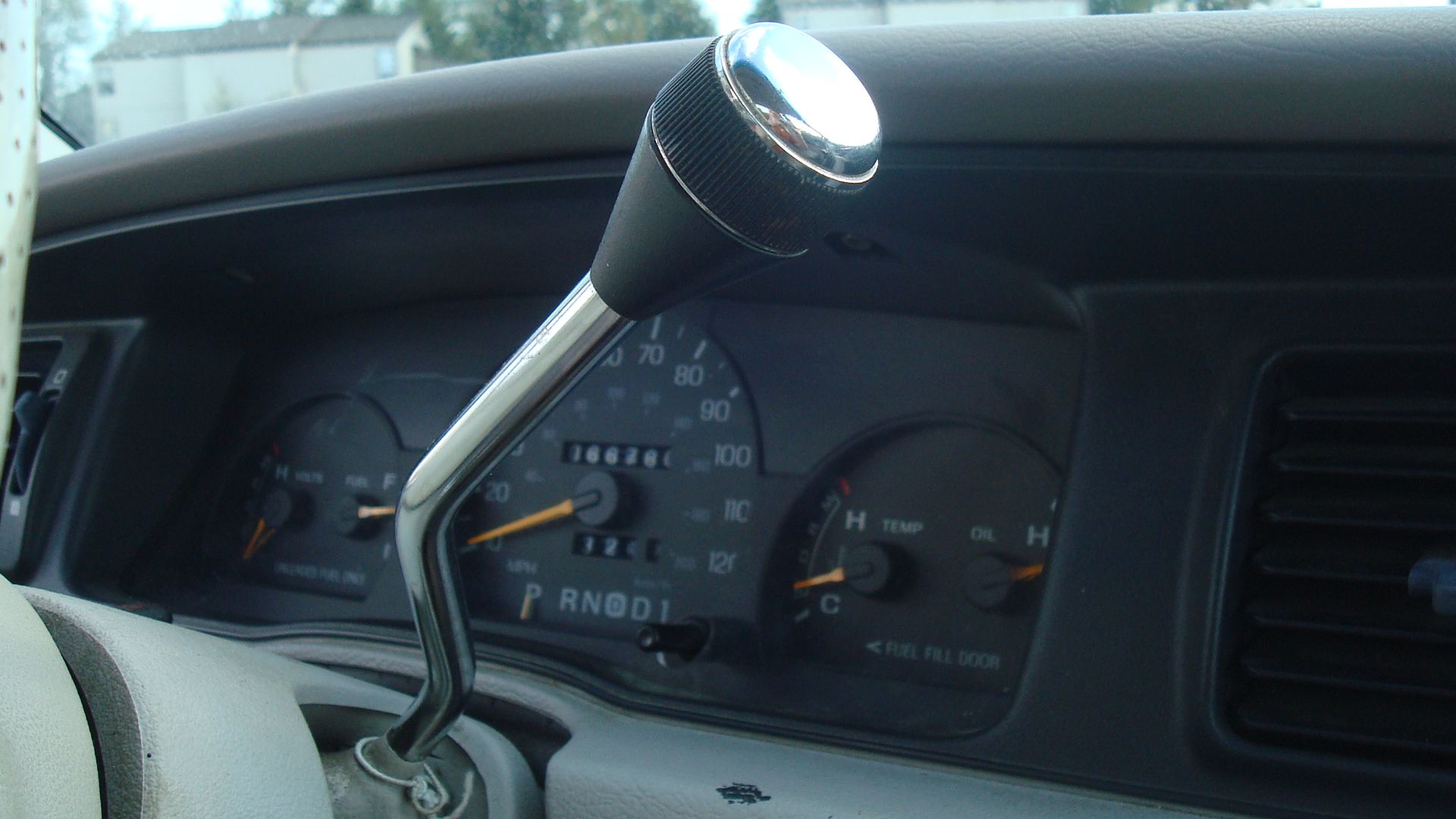 Colunm shift lever in a 1992 Ford Crown Victoria