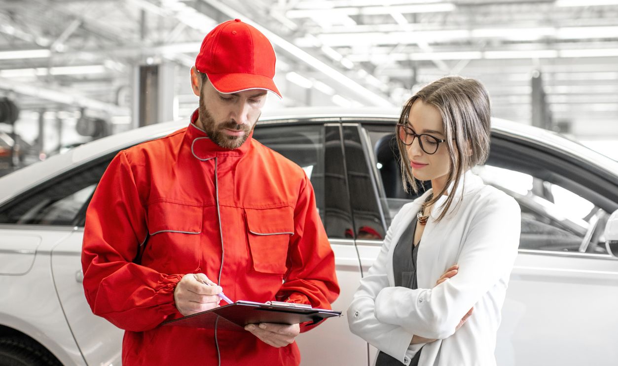 talking with car mechanic