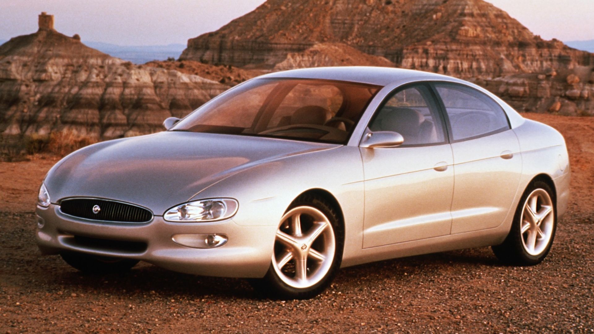 1995 Buick concept car promotional image, first displayed for the NAIAS that same year.