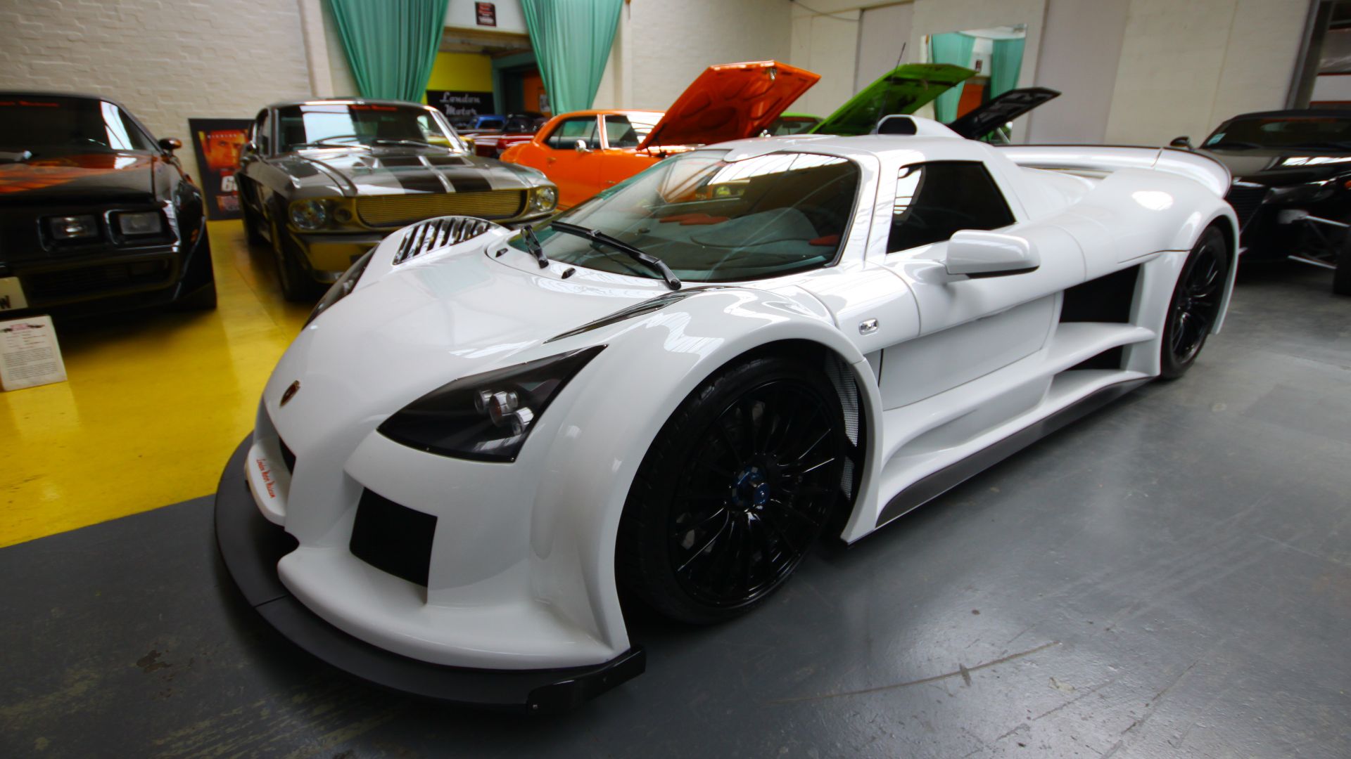 Gumpert Apollo