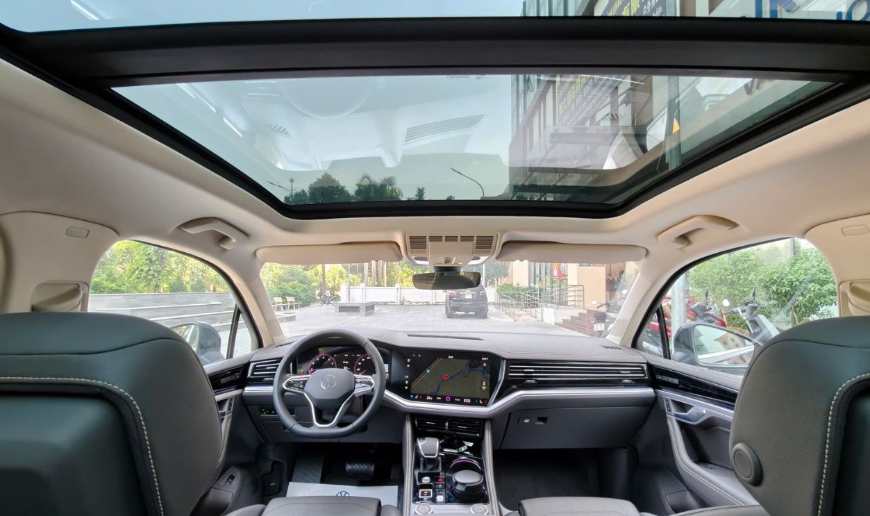 A Panoramic Roof Isn’t Just Another Side Window