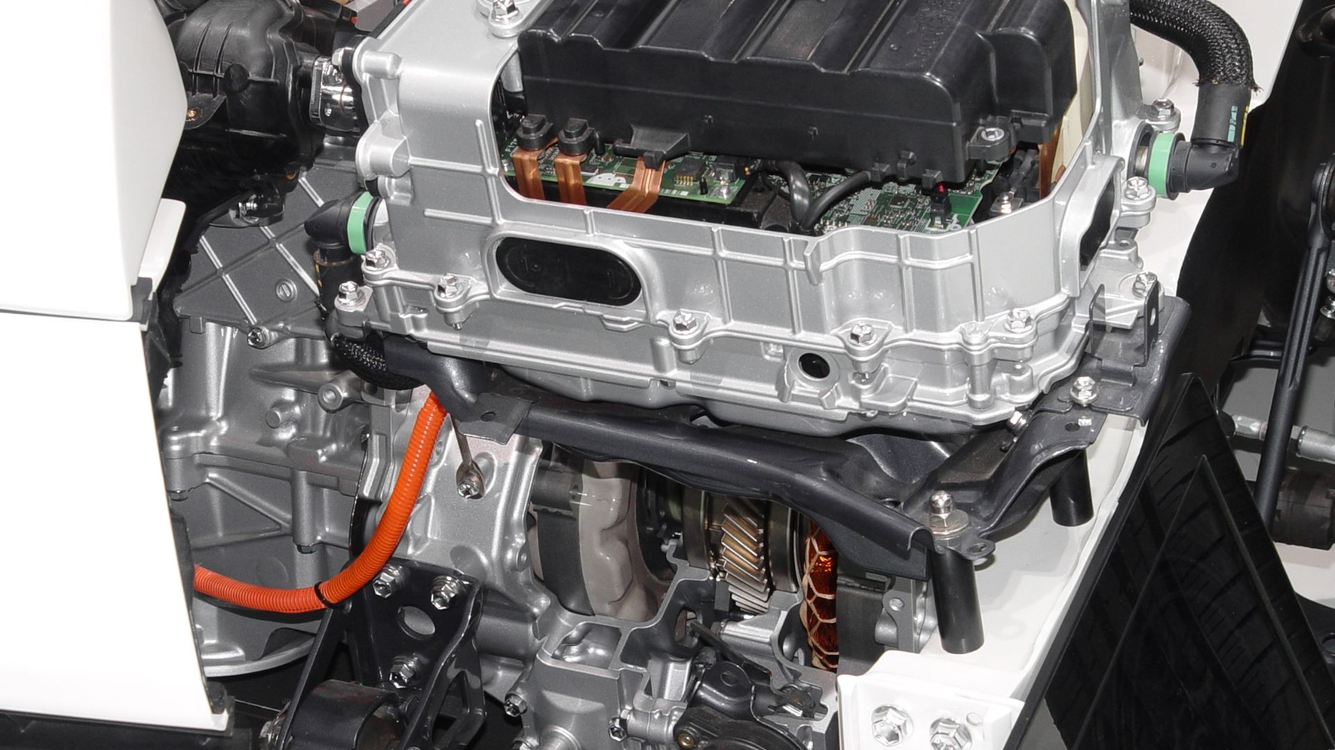 Toyota Prius 3, inverter with part of drive