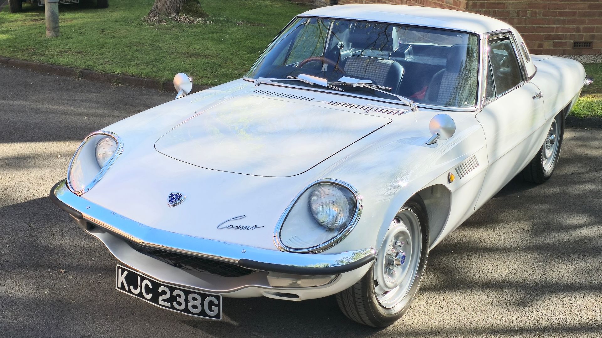 File:1969 Mazda Cosmo 2.jpg