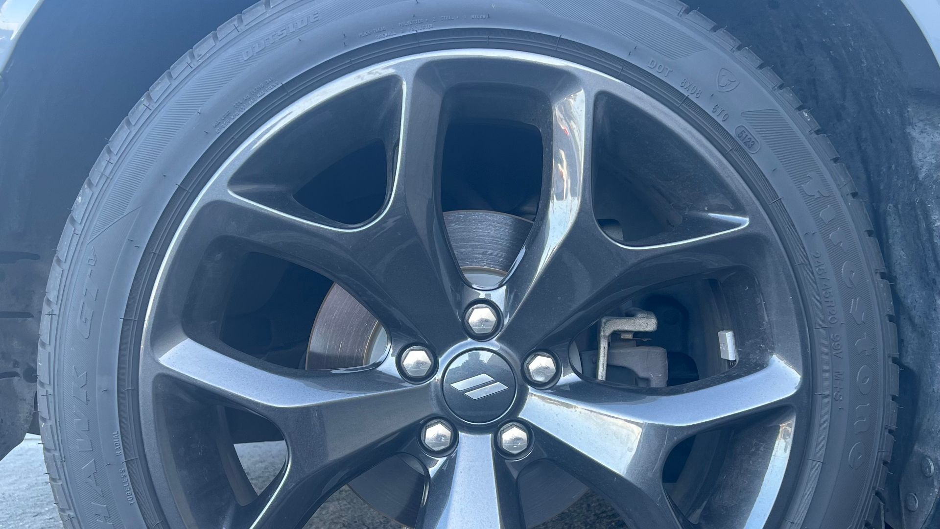 File:Dodge Wheel with Firestone Firehawk GT V Tire.jpg