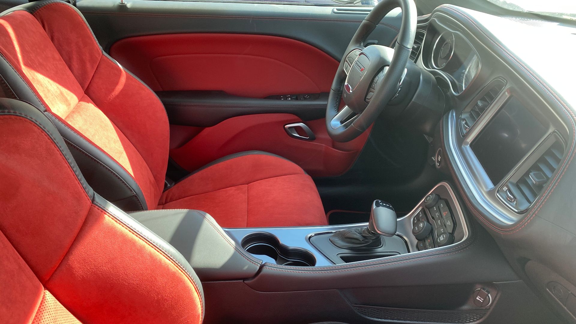 File:2021 Dodge Challenger interior in black and red.jpg