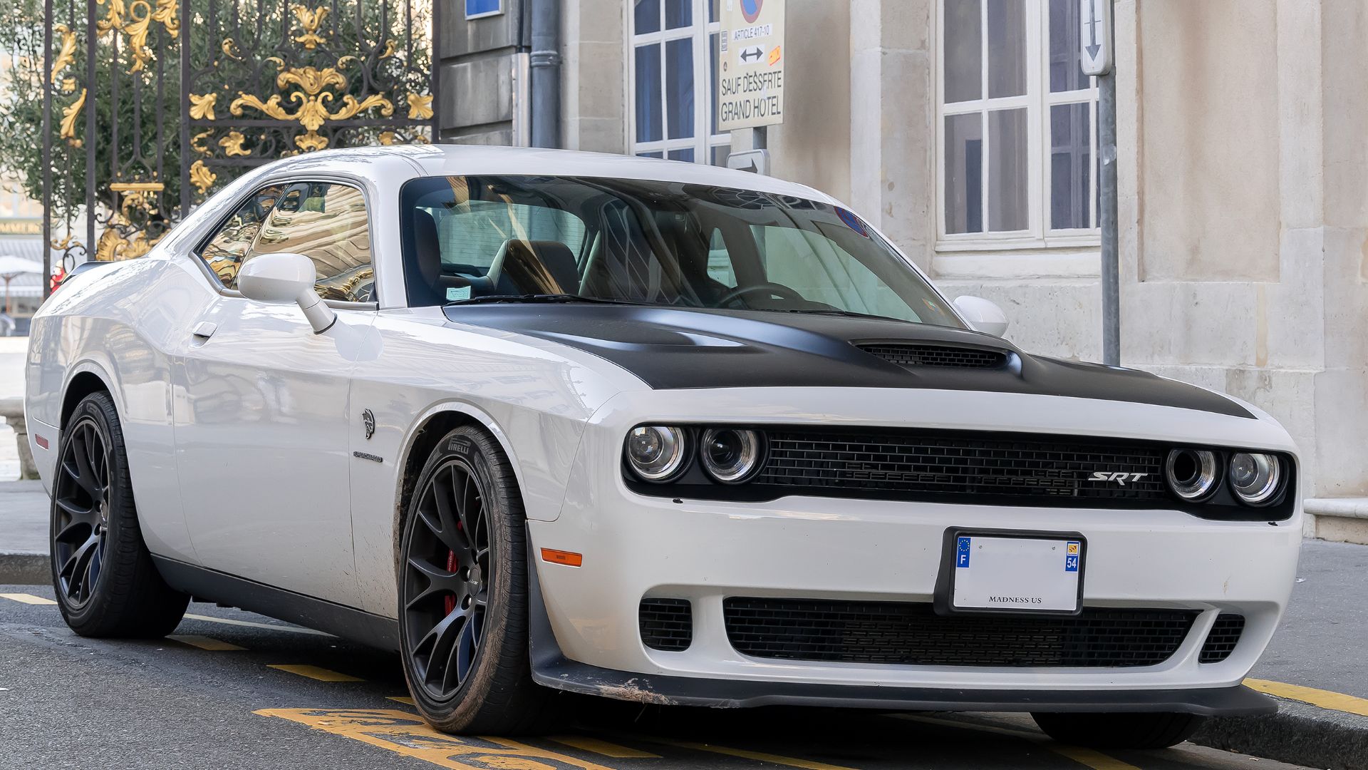 File:Dodge Challenger SRT Hellcat (51669357467).jpg