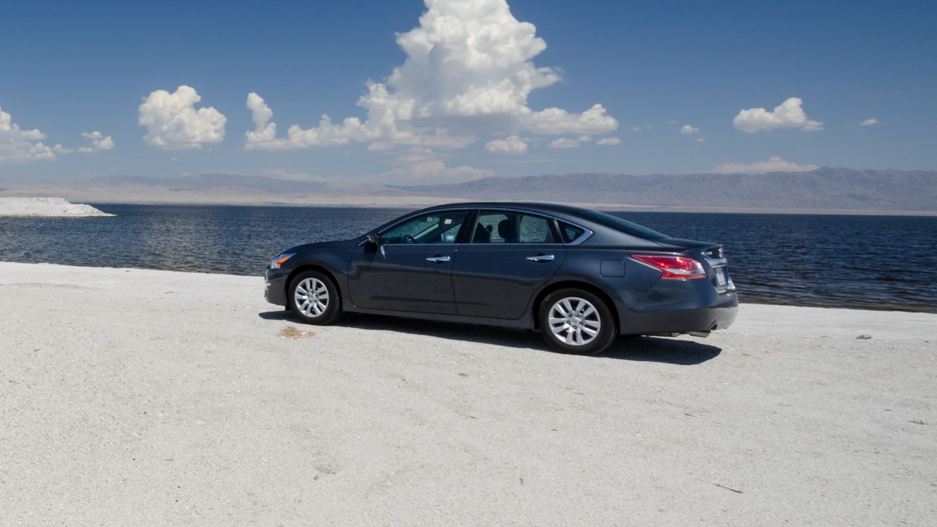 File:Nissan Altima at Salton Sea 2013.jpg