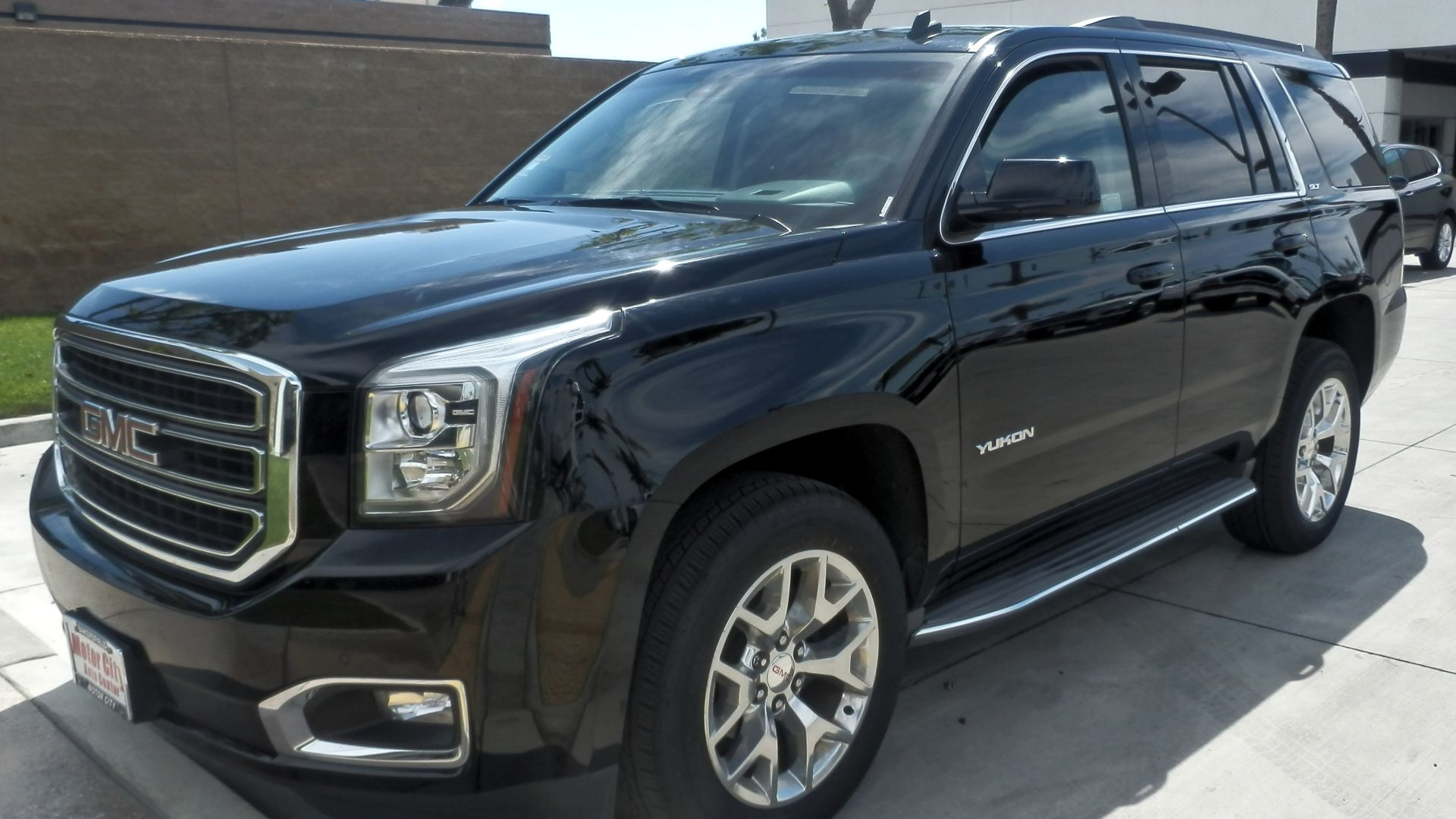 File:GMC Yukon P4250783.jpg
