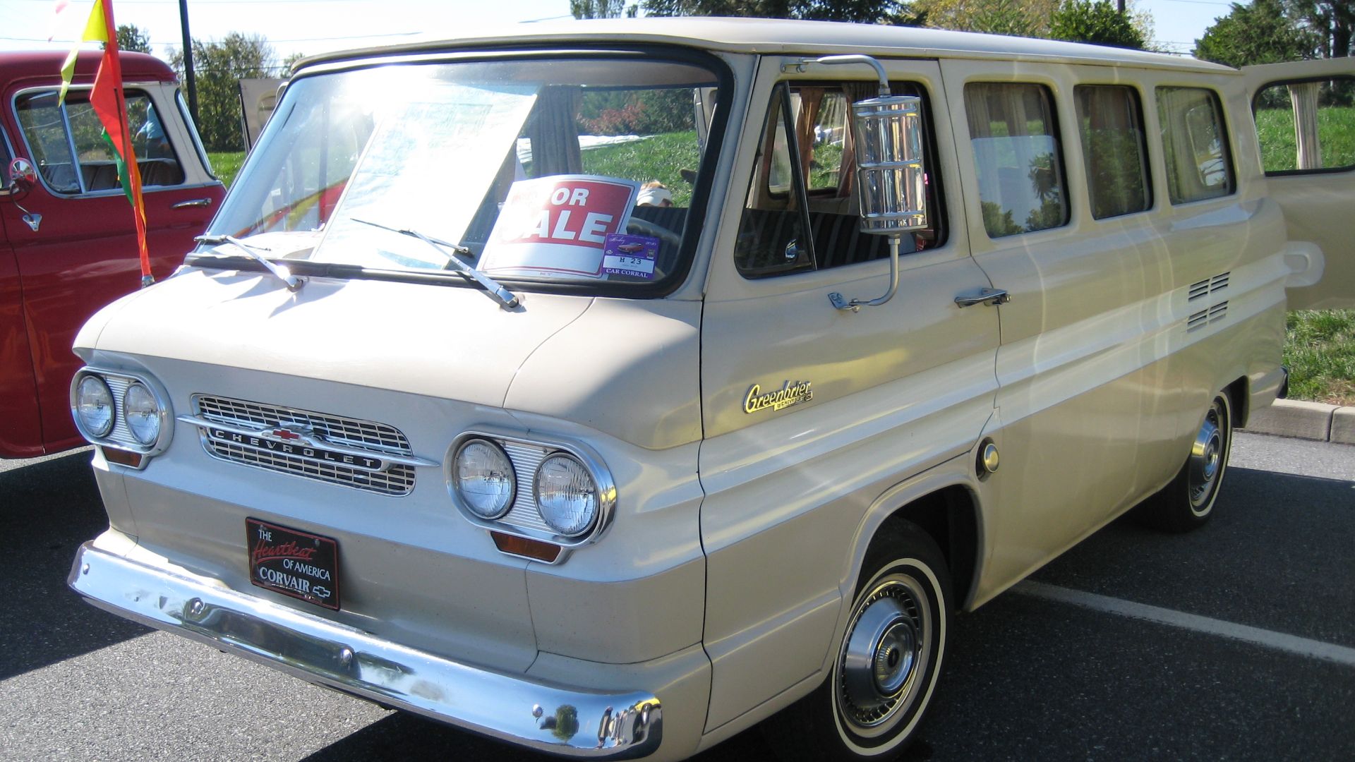 File:Corvair Greenbrier (6799142991).jpg