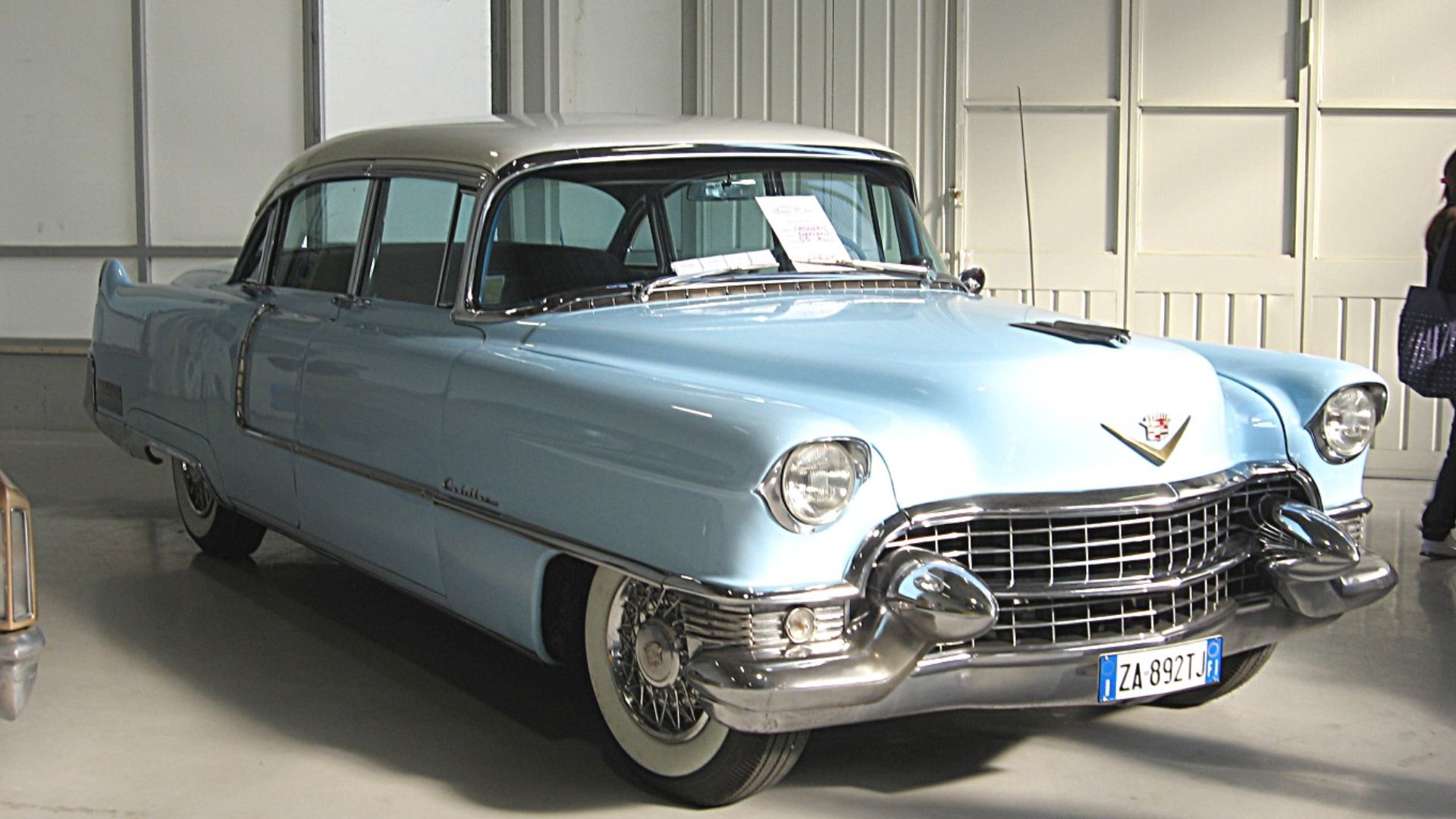 File:Cadillac Fleetwood 1954.JPG