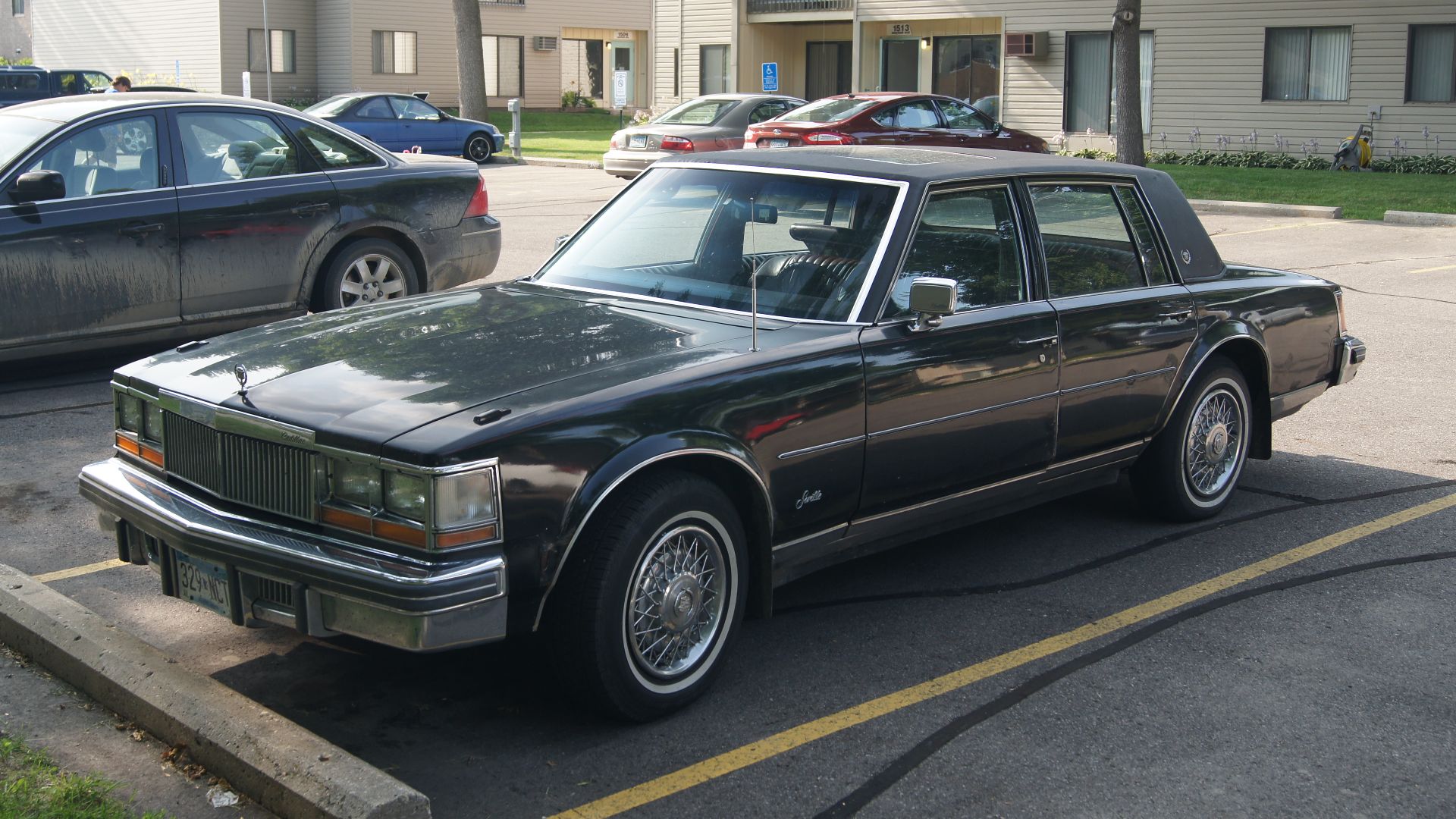 File:1977 Cadillac Seville (14812428212).jpg