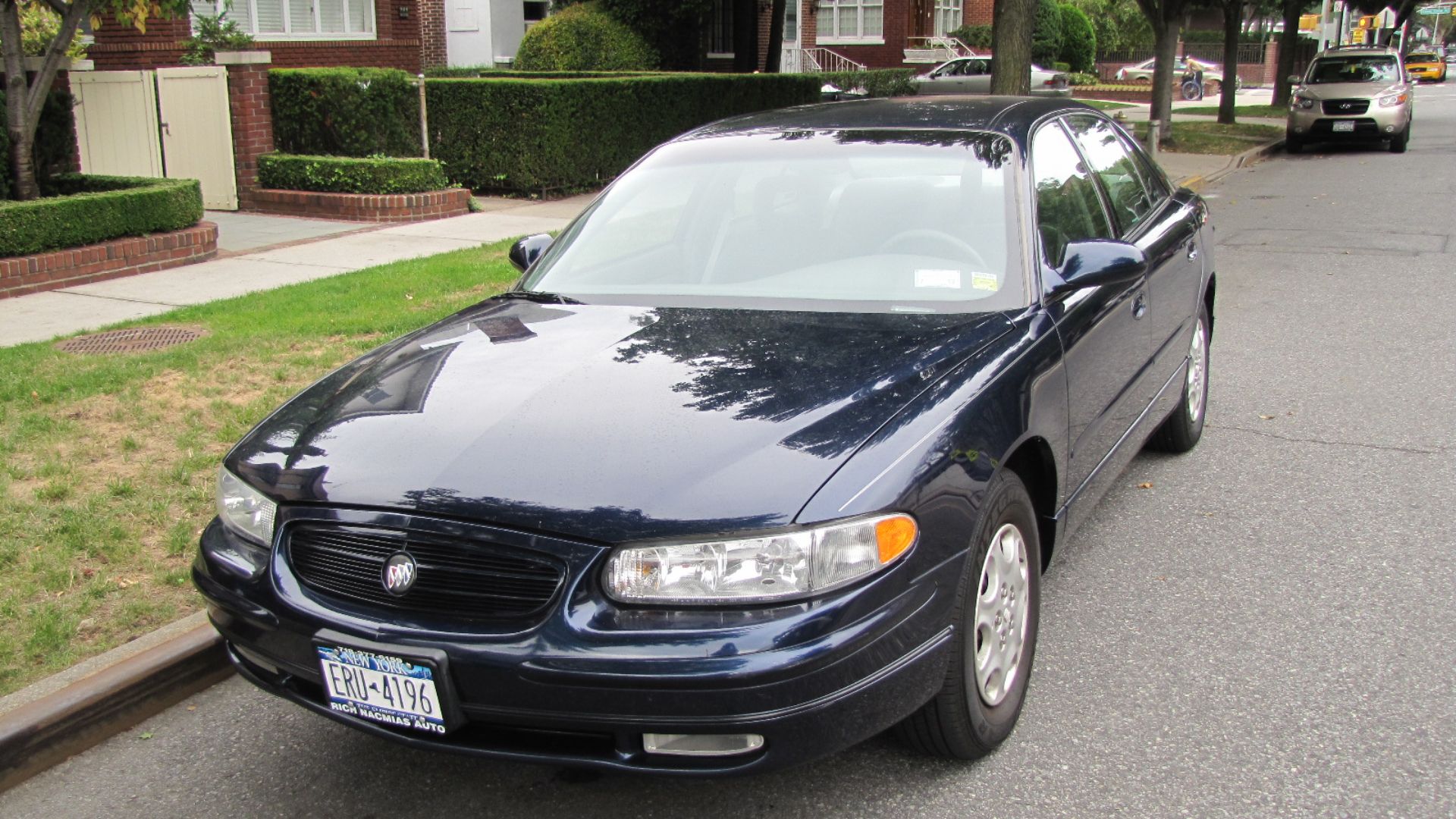 File:2002 Buick Regal (02).jpg