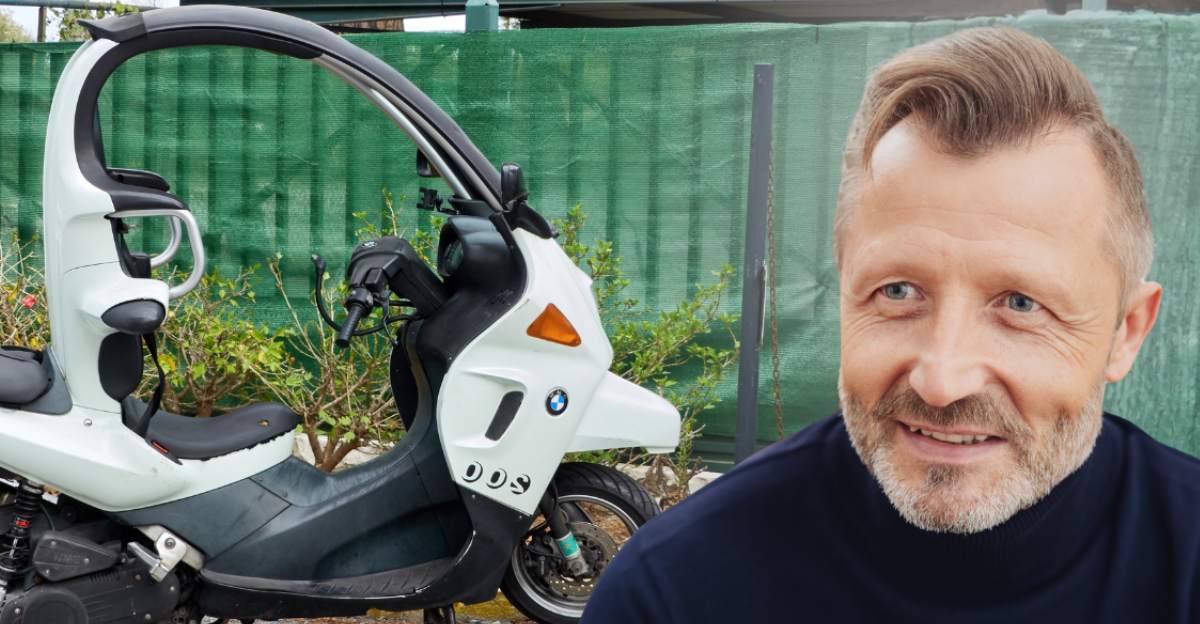 BMW C1 is the rare enclosed scooter manufactured by Bertone for BMW with an emphasis on safety.