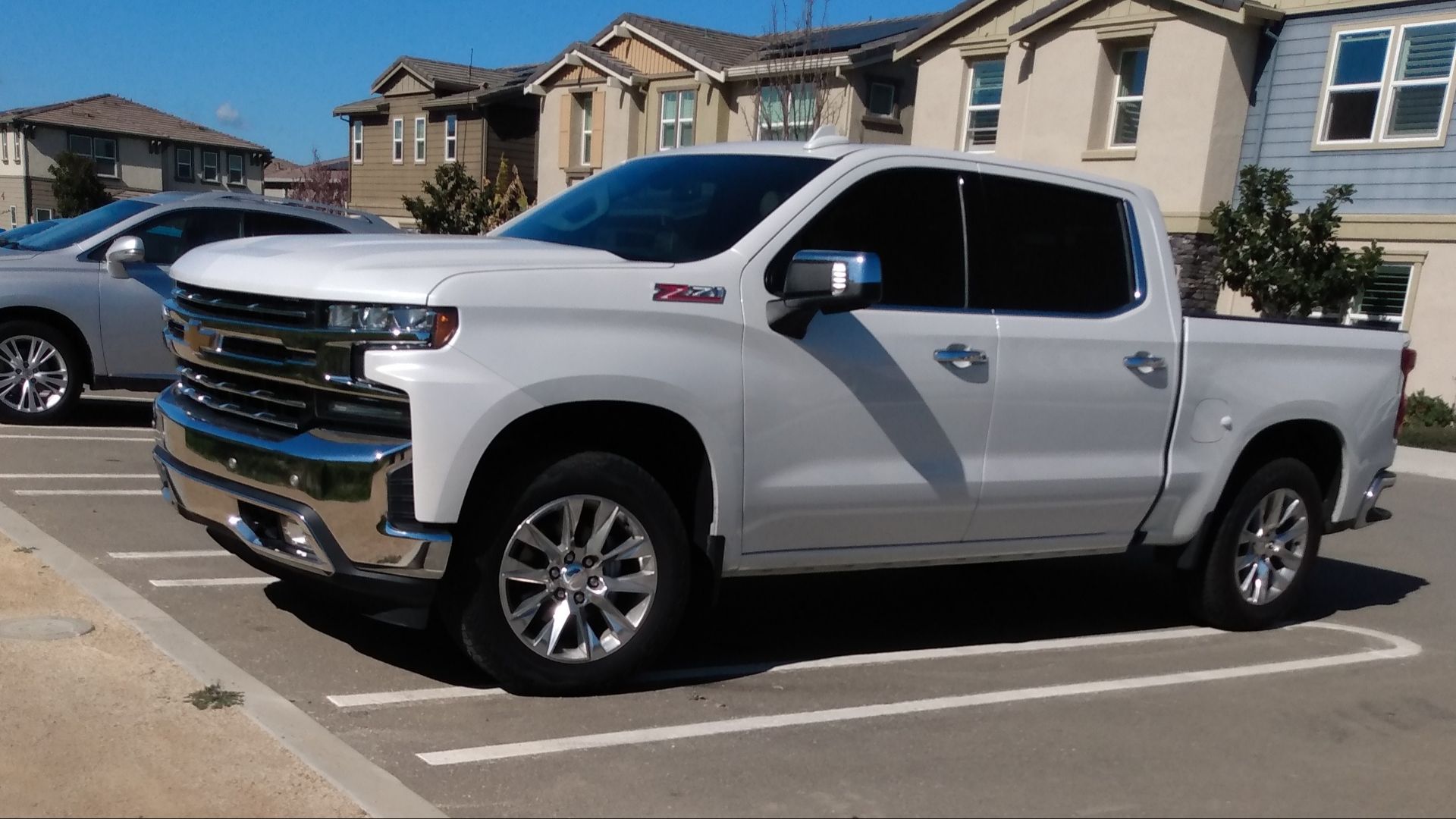 File:2021 Chevrolet Silverado 1500 ZZ1.jpg