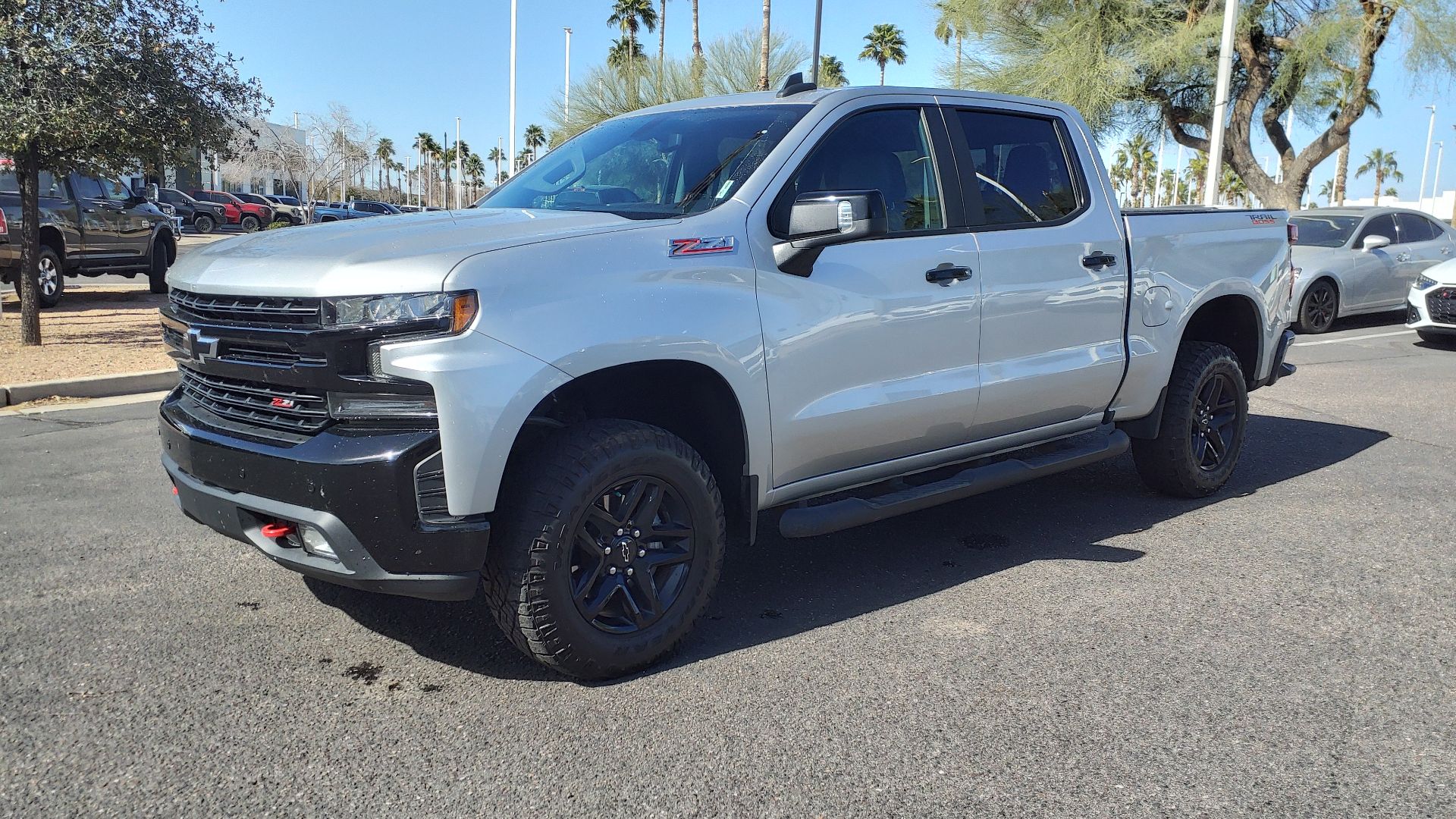File:20 Chevrolet Silverado 1500 LT Trail Boss.jpg