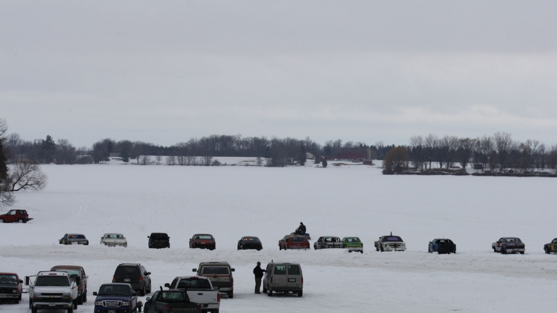 File:LandRushStartIceRacingLakeSinissippi2010.jpg