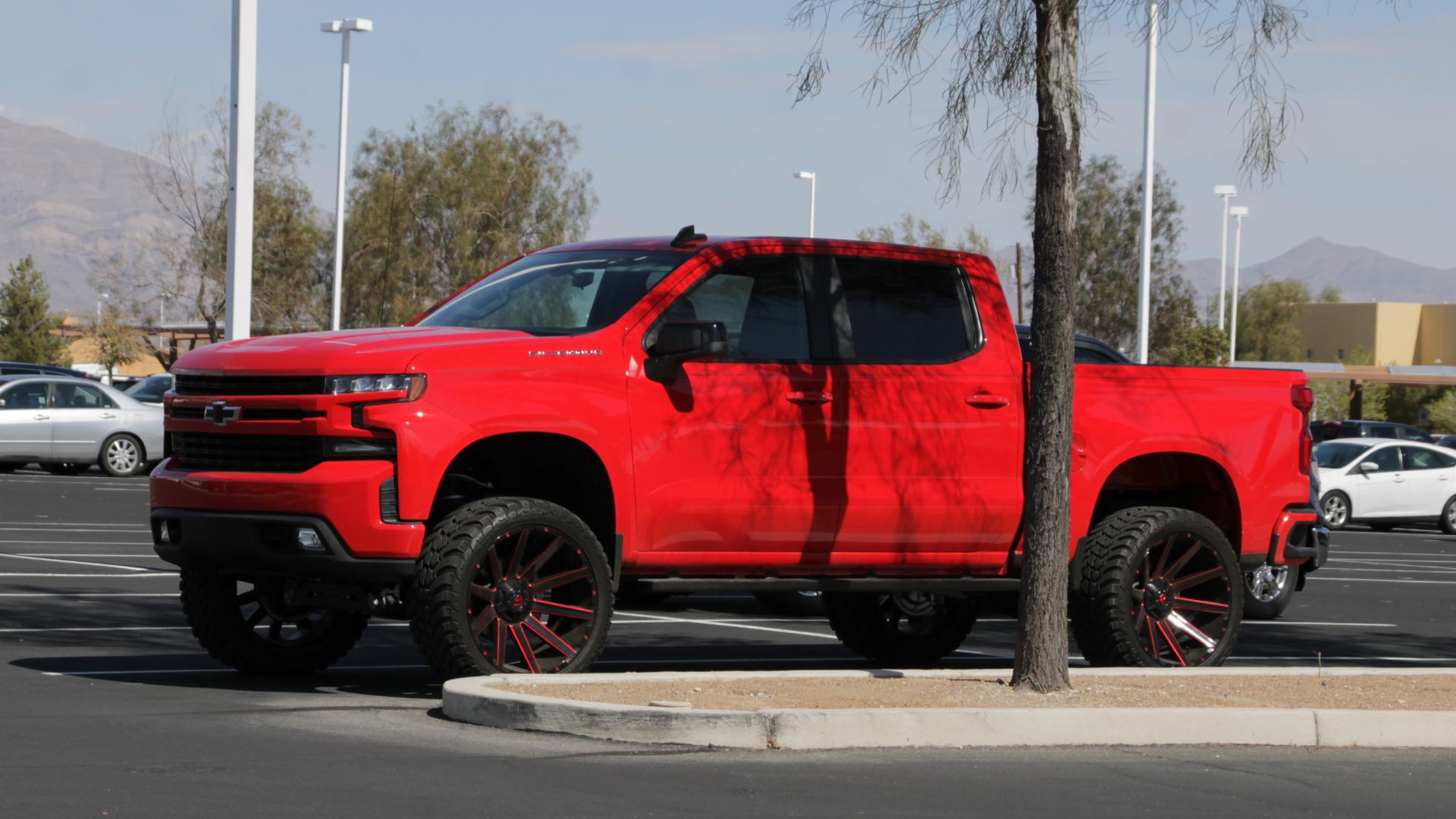 File:Red 2019-20 Chevrolet Silverado at Canyon Ridge.jpg