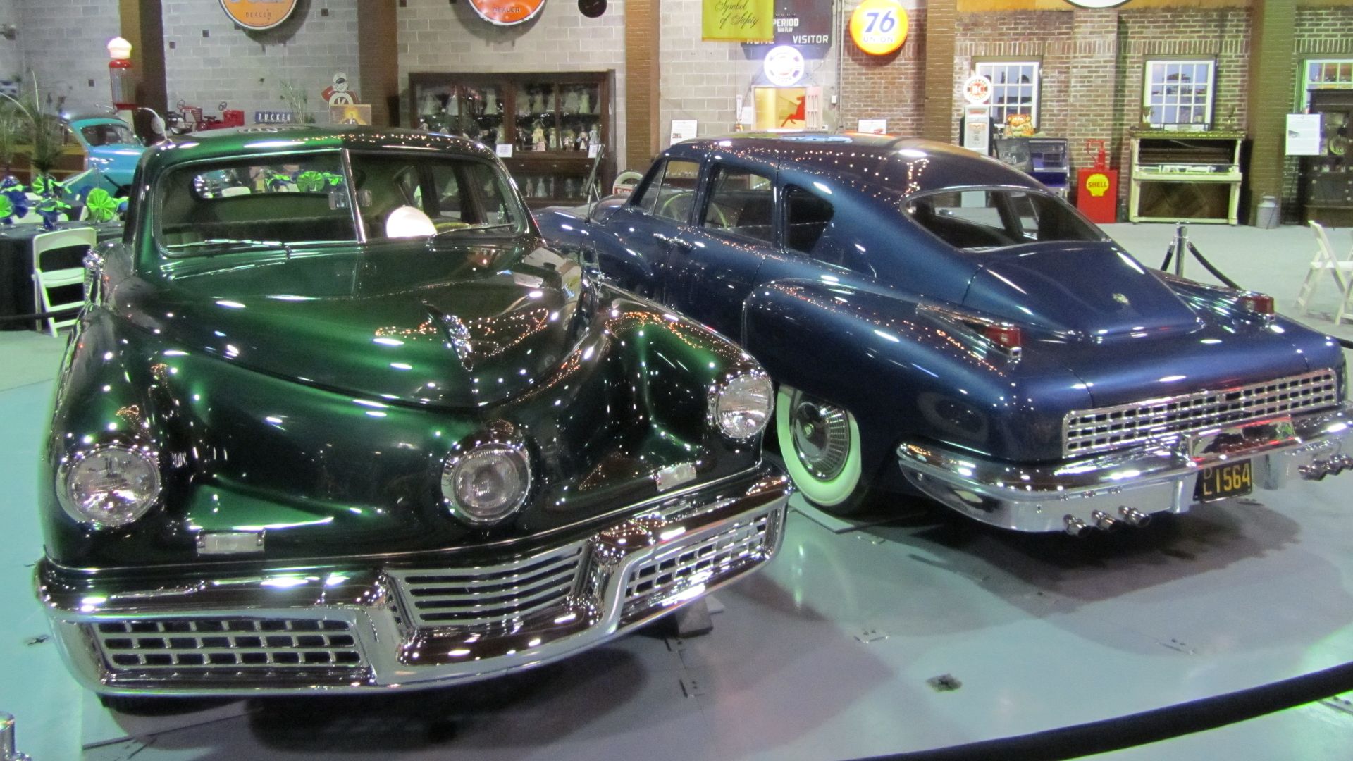 File:Twin Tuckers.JPG