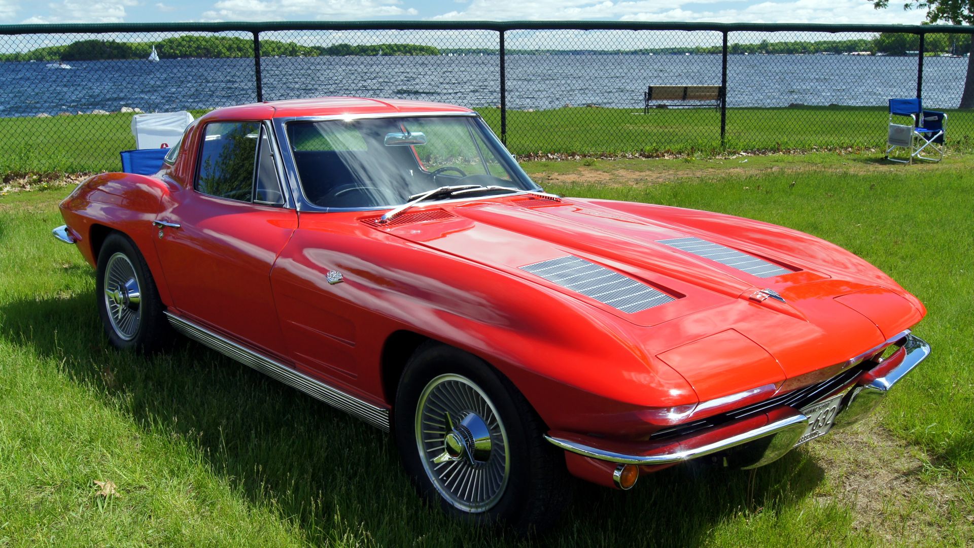 File:63 Chevrolet Corvette Sting Ray (8941852883).jpg