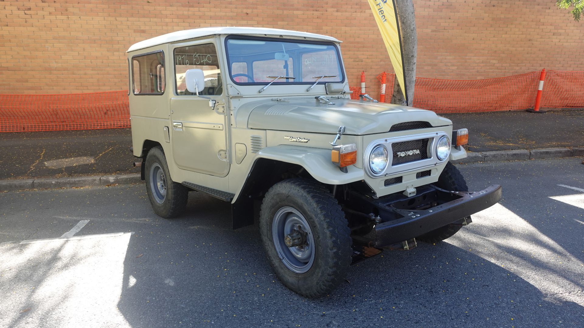 File:Toyota Land Cruiser (FJ40) at RACQ MotorFest 2023 - Brisbane, Australia.jpg