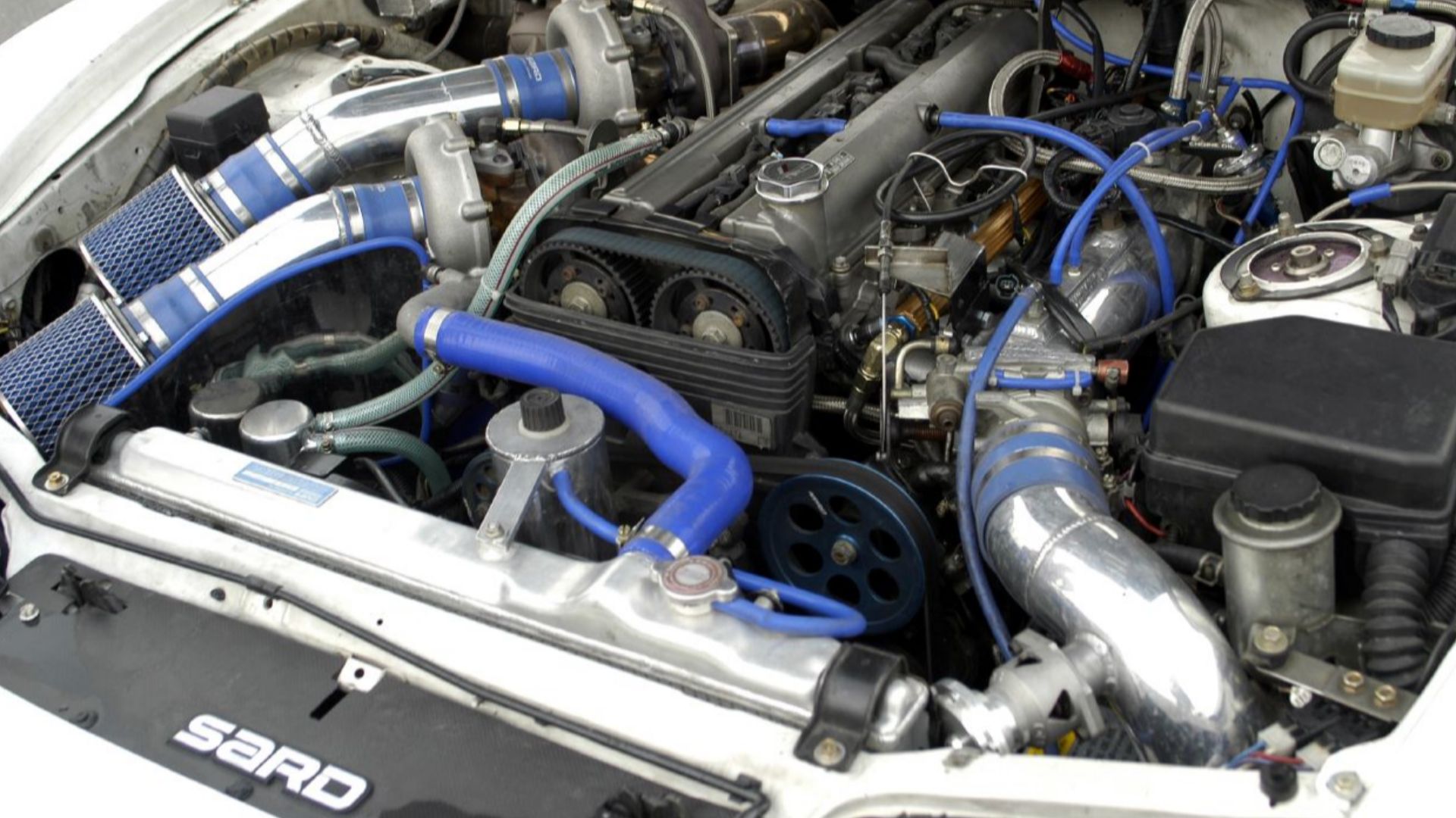 File:Tuned 2JZ-GTE engine.jpg