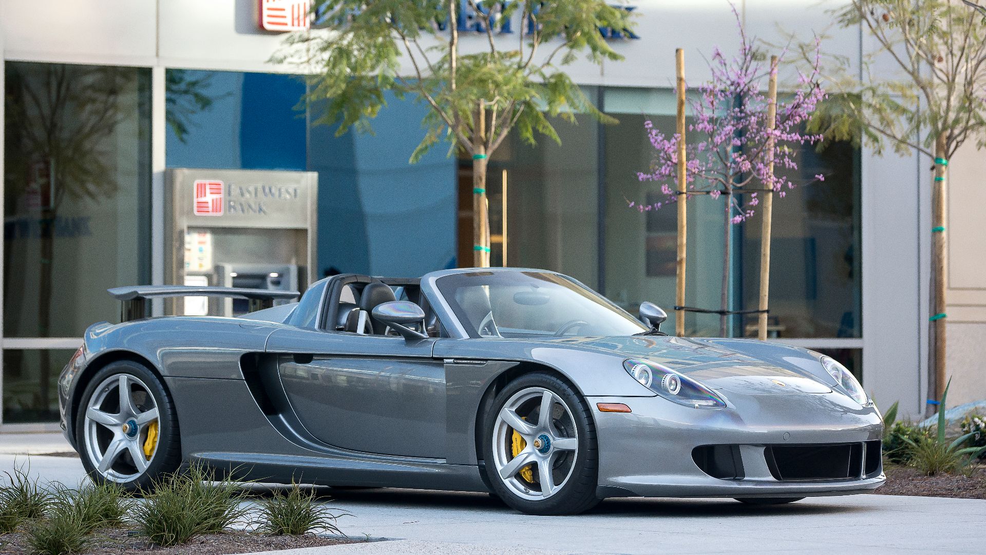 File:Porsche Carrera GT (16924008835).jpg