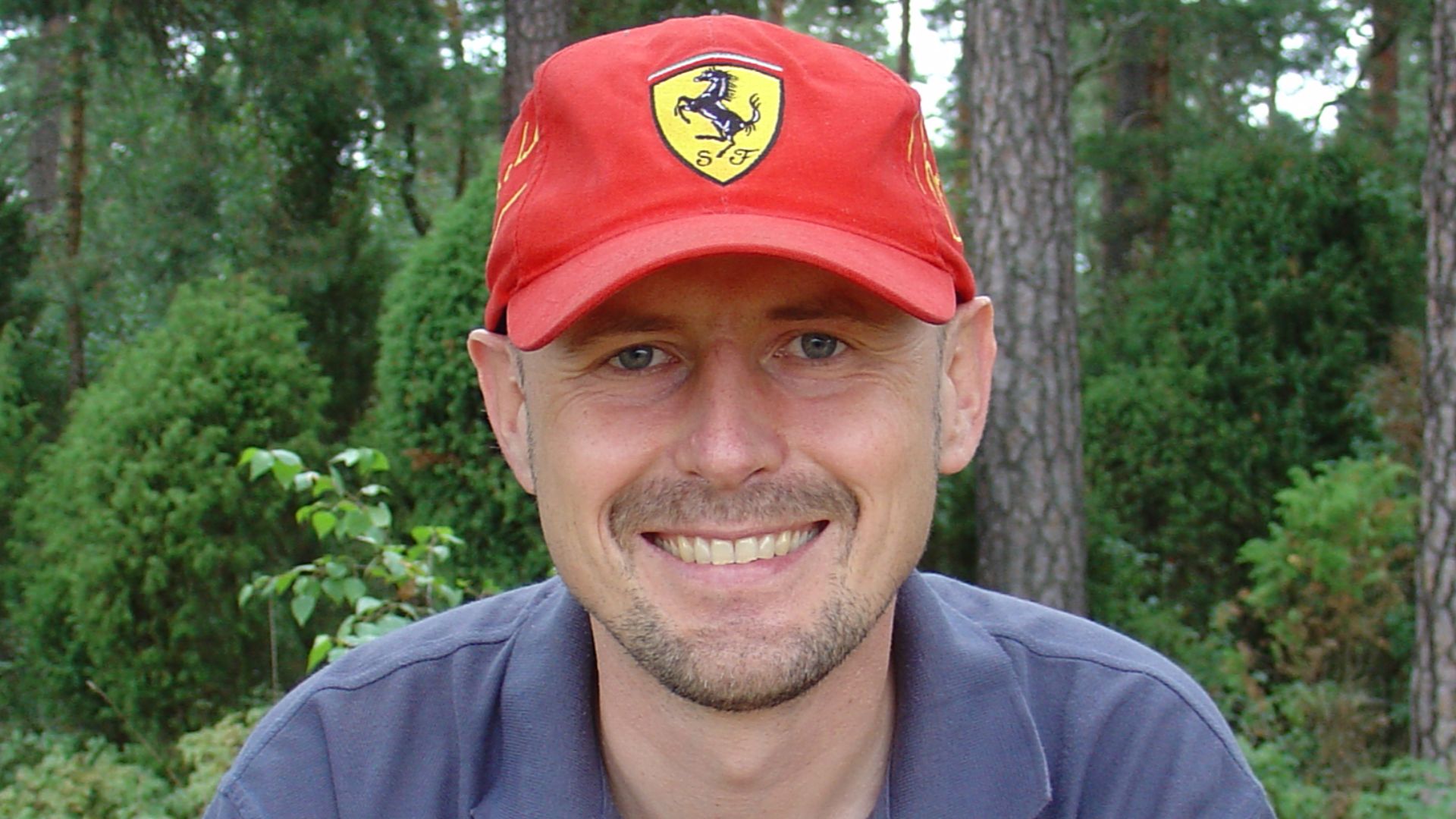 File:Marcin Przybyłek Ferrari.jpg