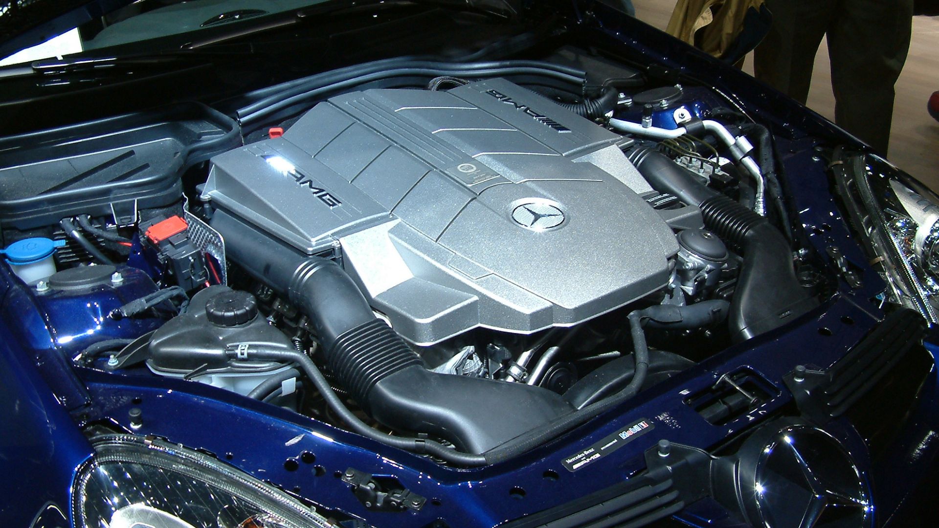File:SLK55 AMG engine.jpg