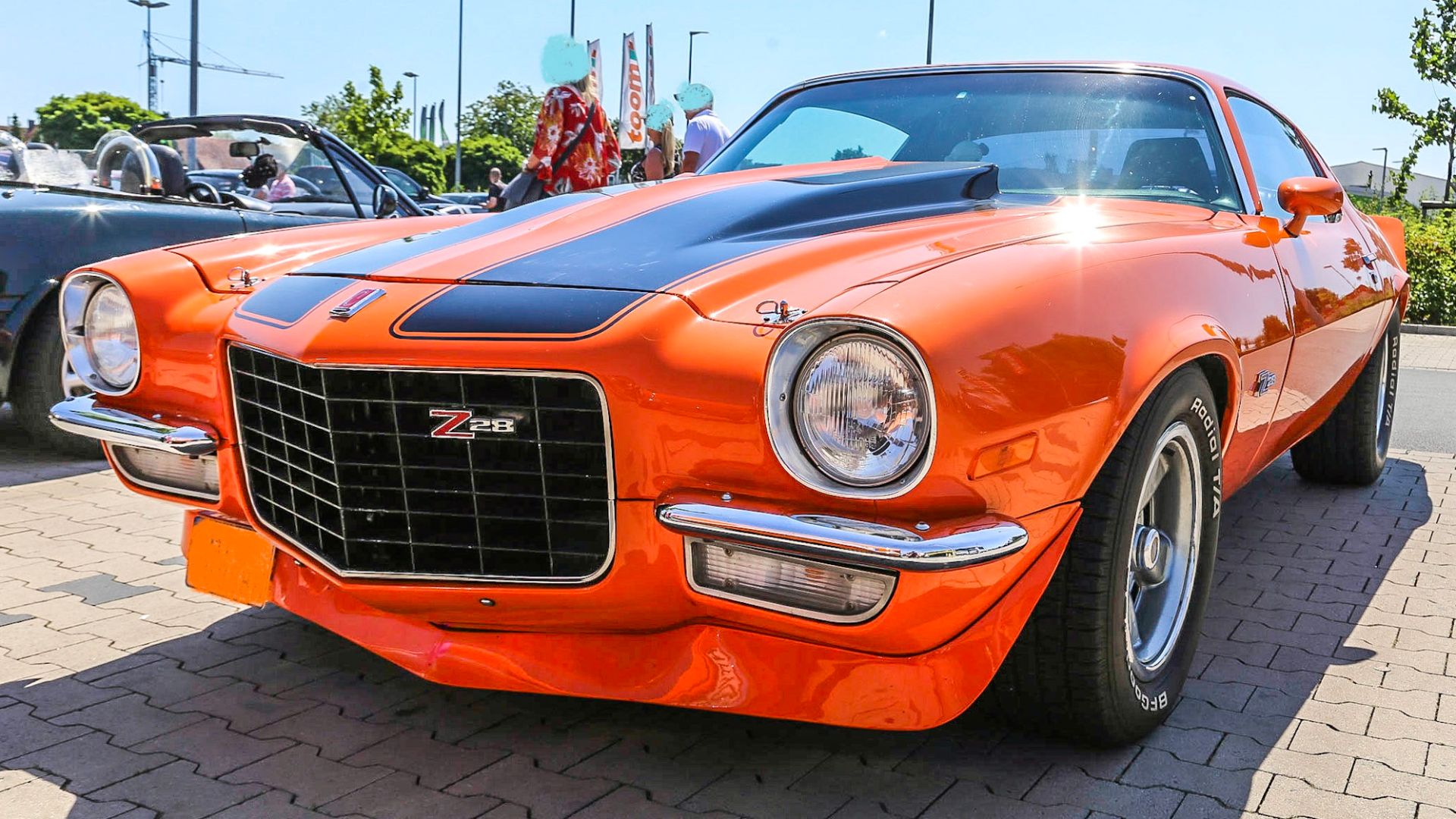 File:1970 Chevrolet Camaro Front Rot