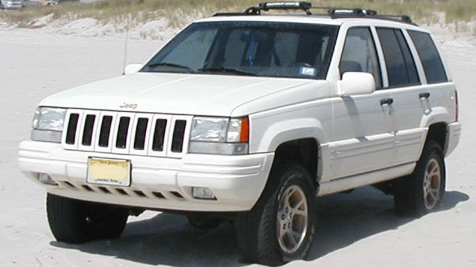 File:JeepGrandCherokee.jpg