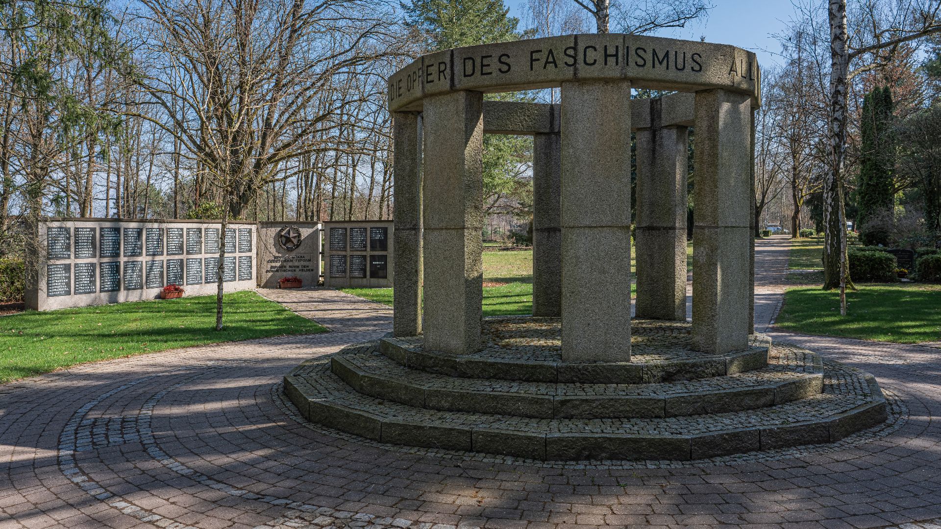 File:Ludwigsfelde asv2021-03 img15 Friedhof SiethenerStr.jpg
