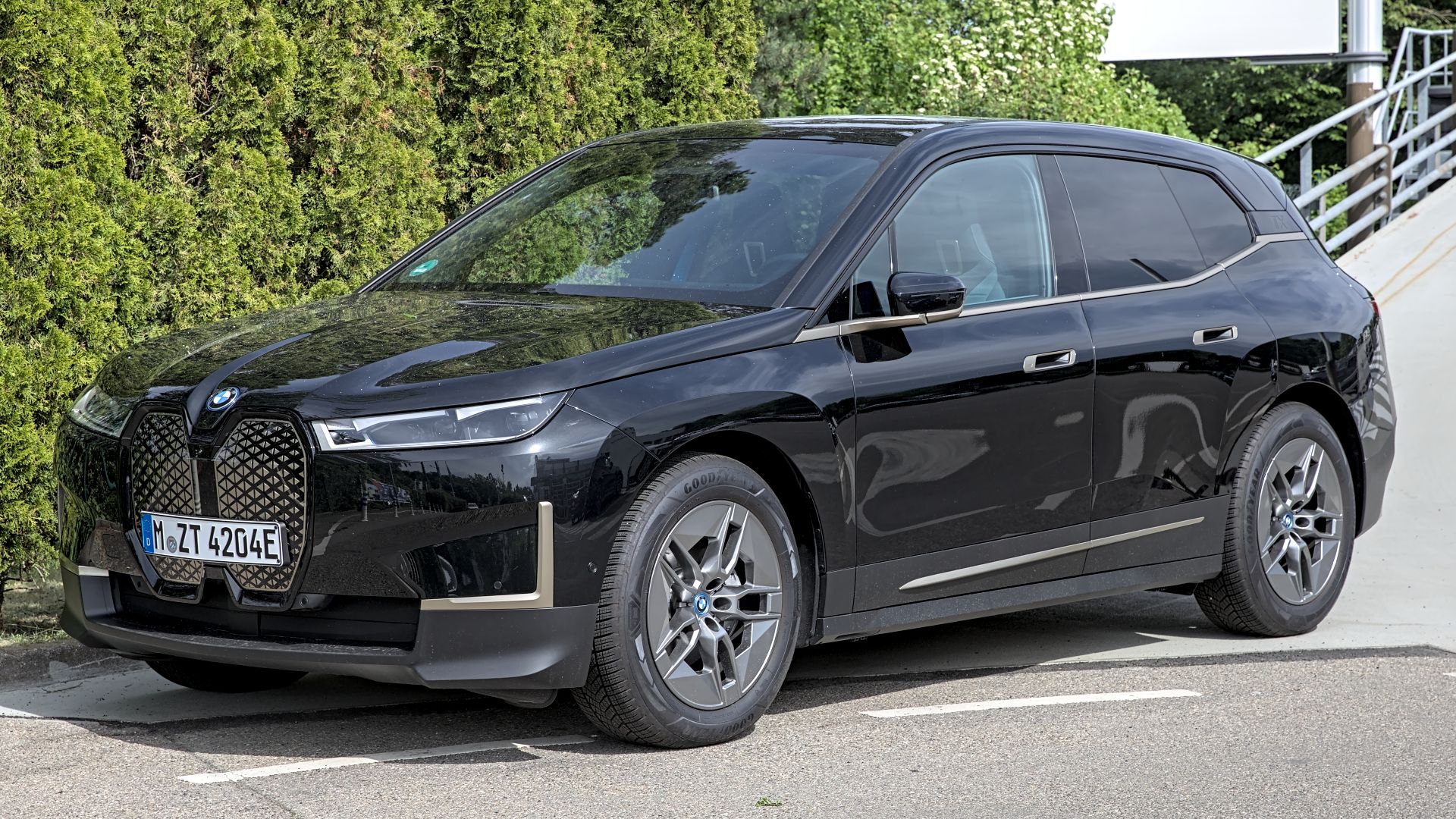 File:BMW iX 1X7A0304.jpg