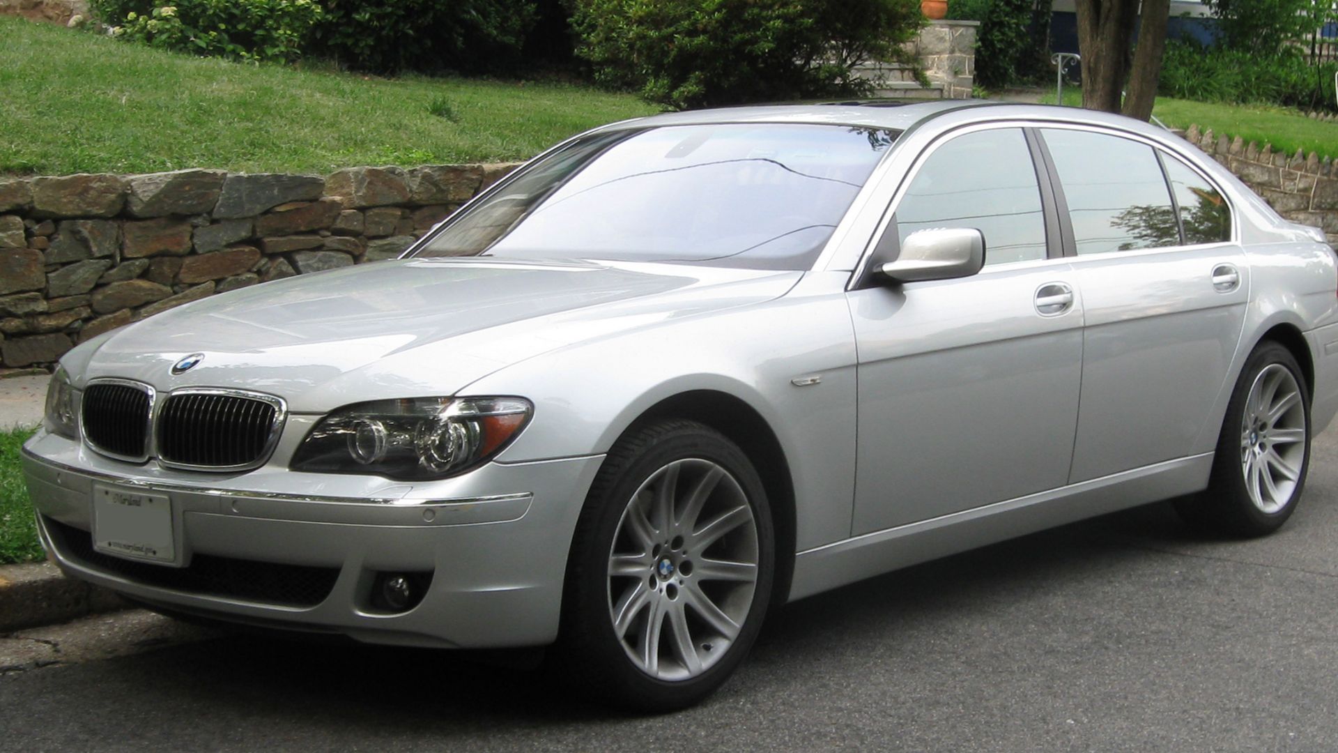 File:2006-2008 BMW 7-Series.jpg