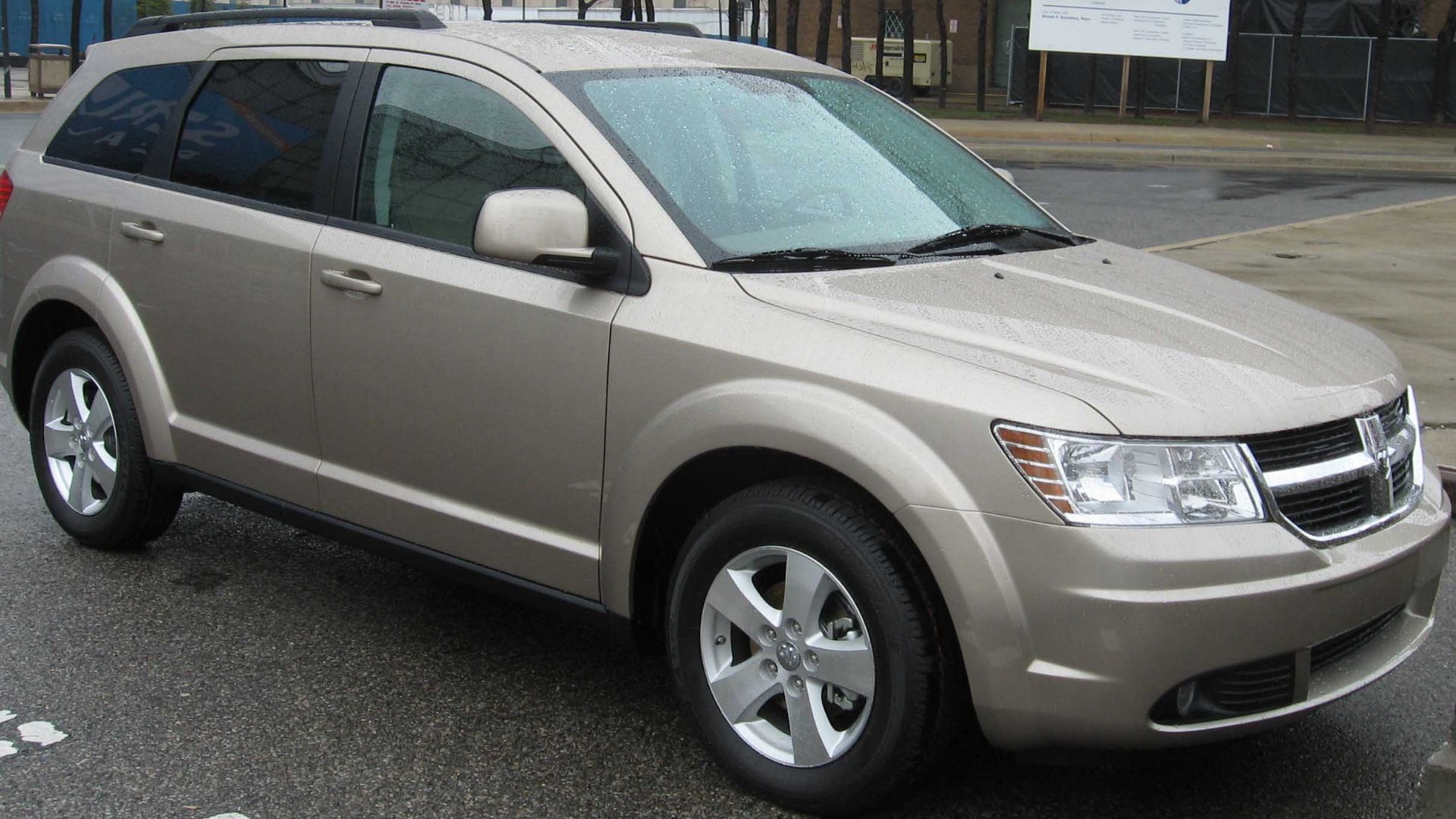 File:2009 Dodge Journey.jpg